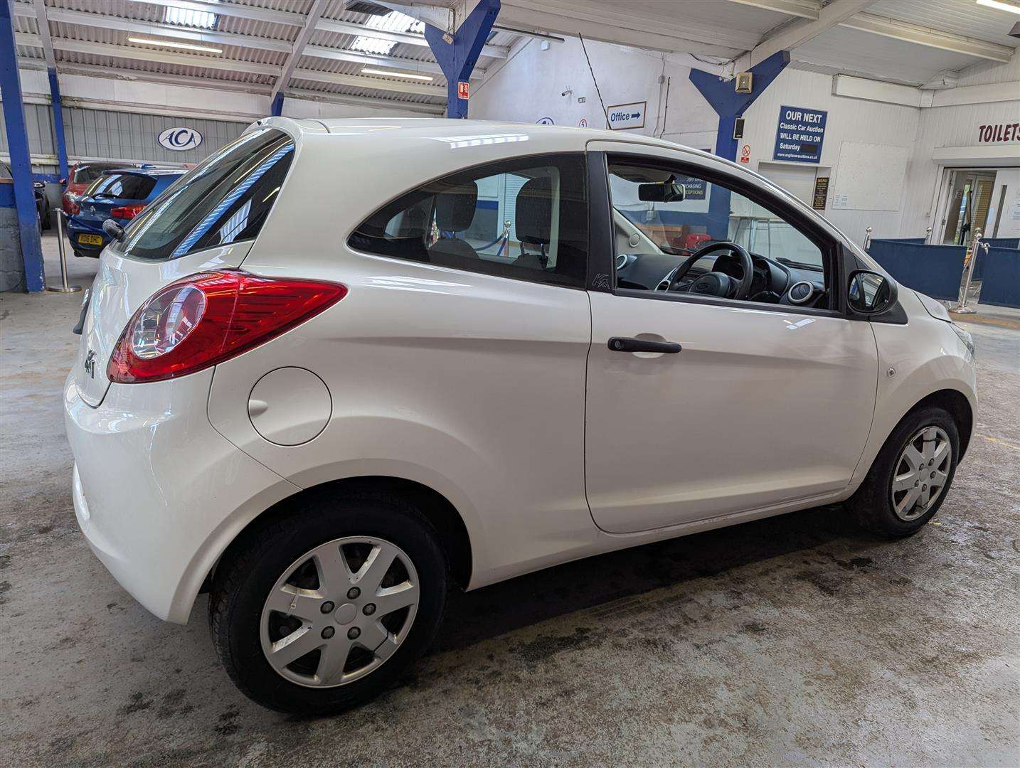 <p>2011 FORD KA STUDIO</p>