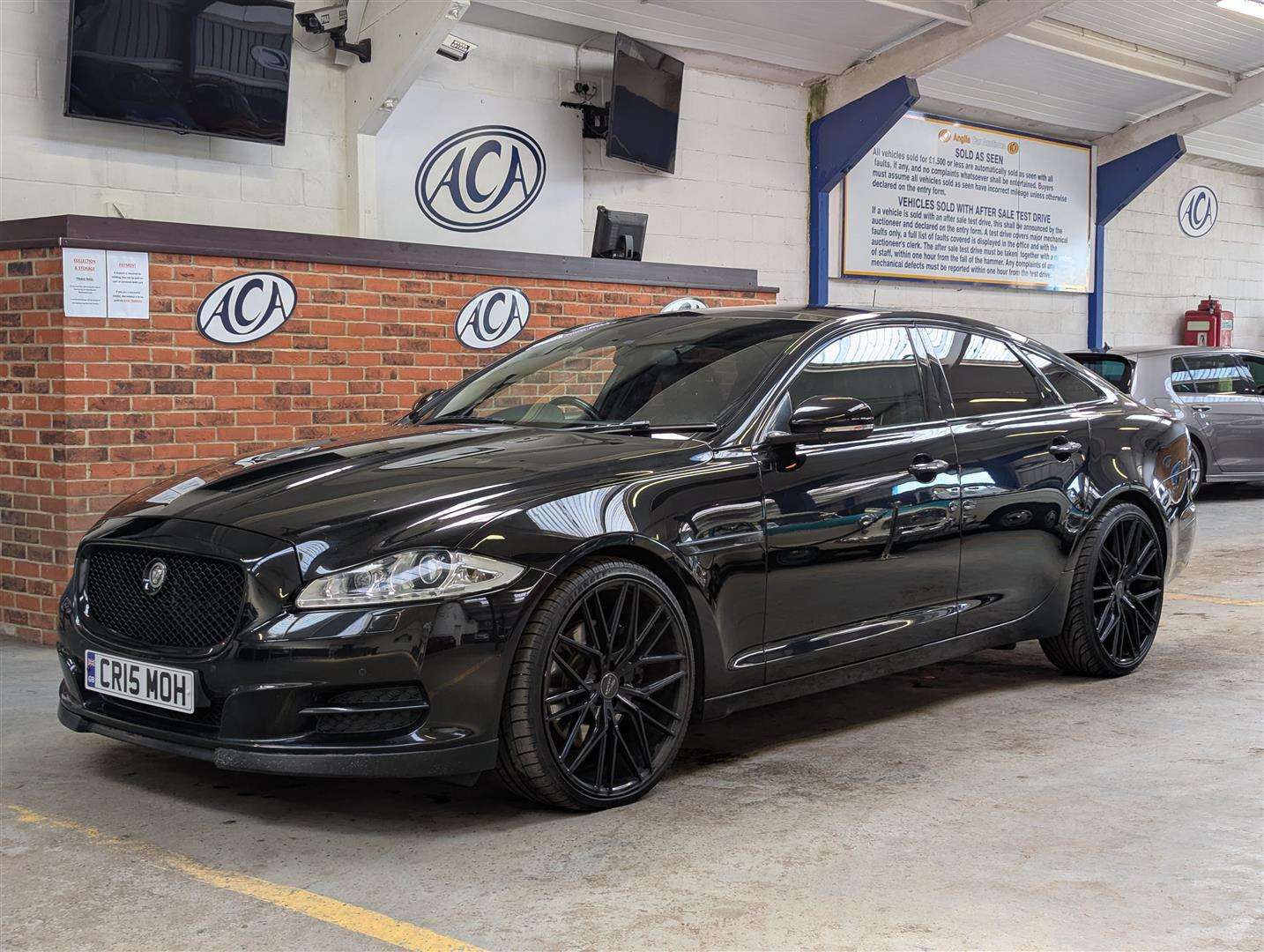 <p>2015 JAGUAR XJ PORTFOLIO V6 D AUTO</p>