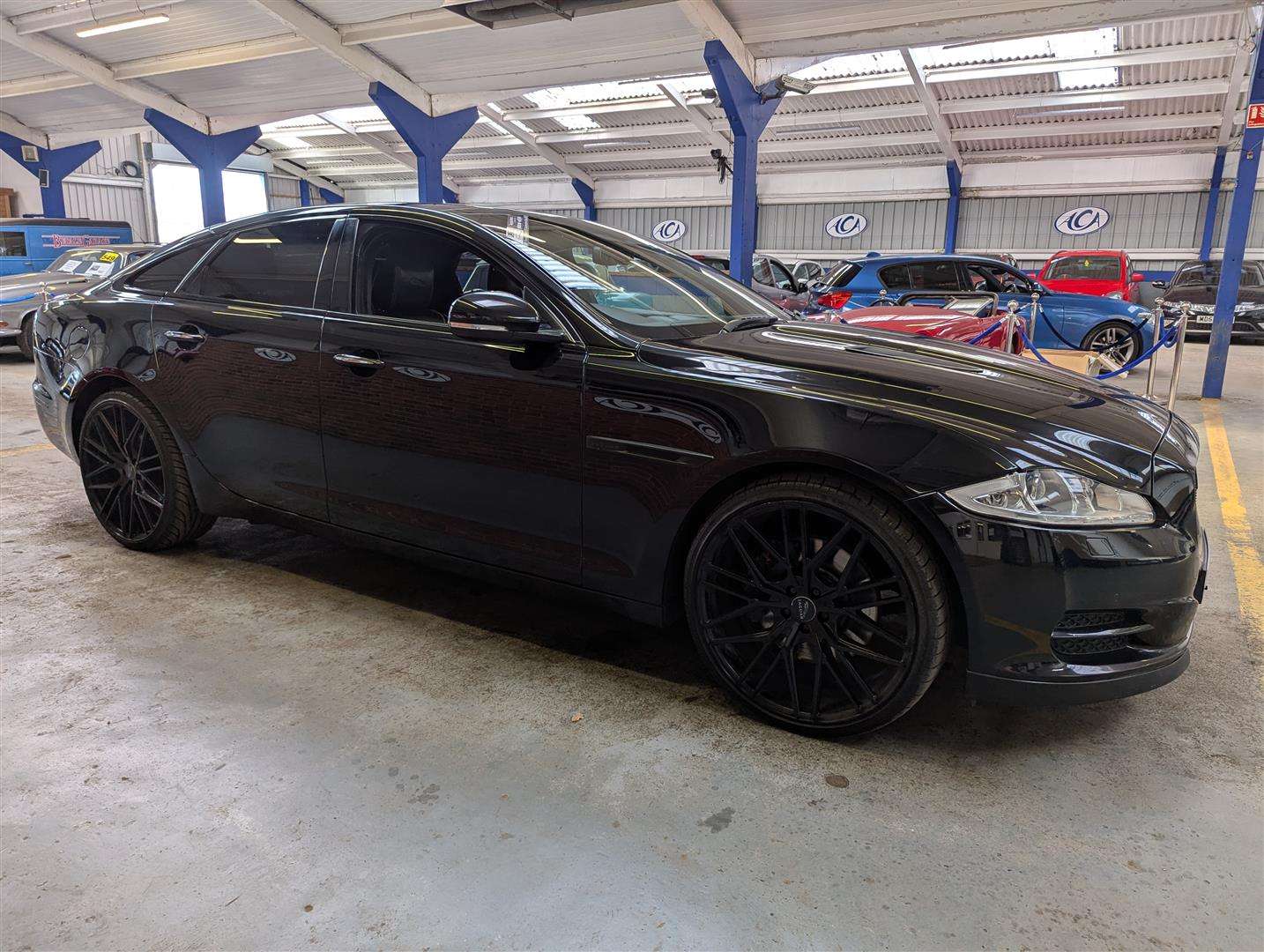 <p>2015 JAGUAR XJ PORTFOLIO V6 D AUTO</p>