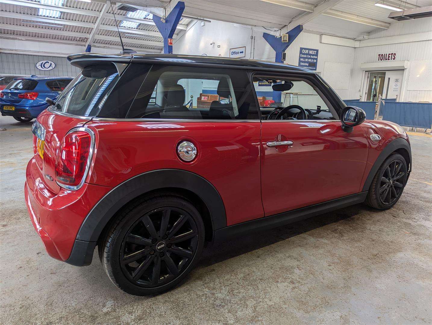 <p>2014 MINI COOPER SD</p>