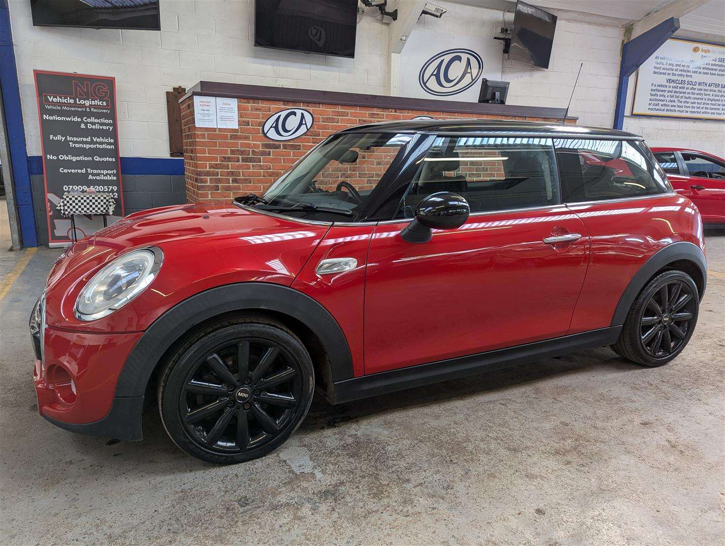 <p>2014 MINI COOPER SD</p>