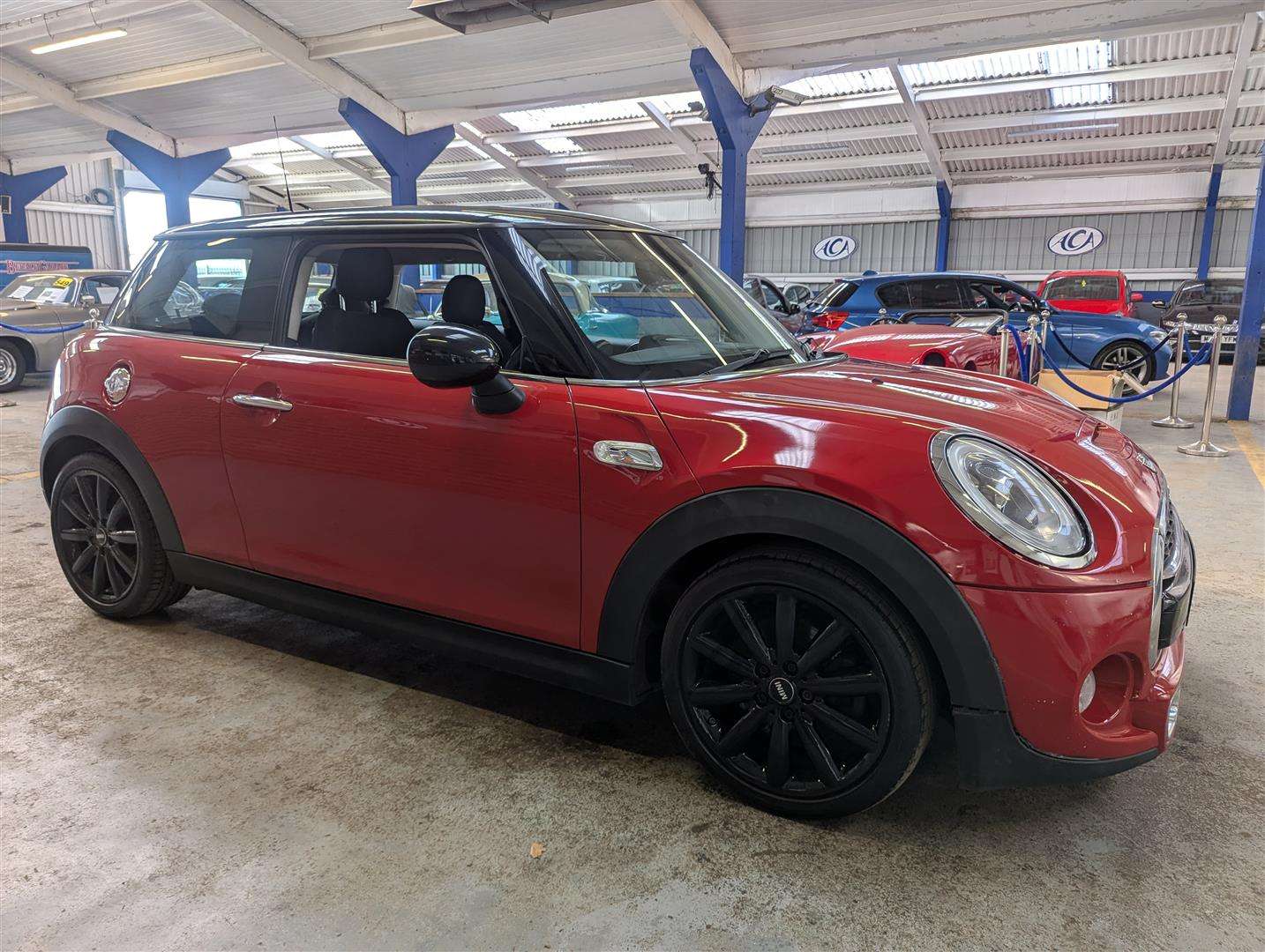 <p>2014 MINI COOPER SD</p>