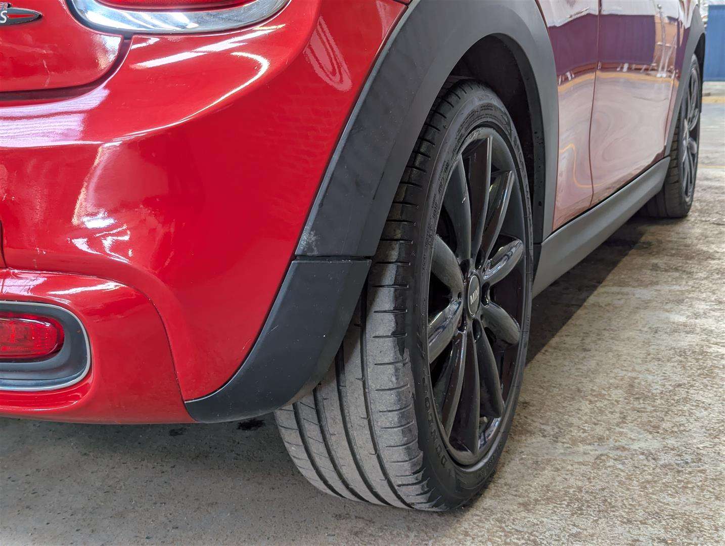 <p>2014 MINI COOPER SD</p>