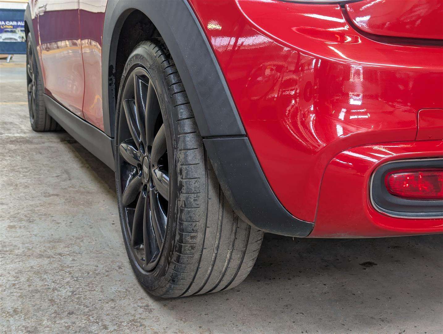 <p>2014 MINI COOPER SD</p>