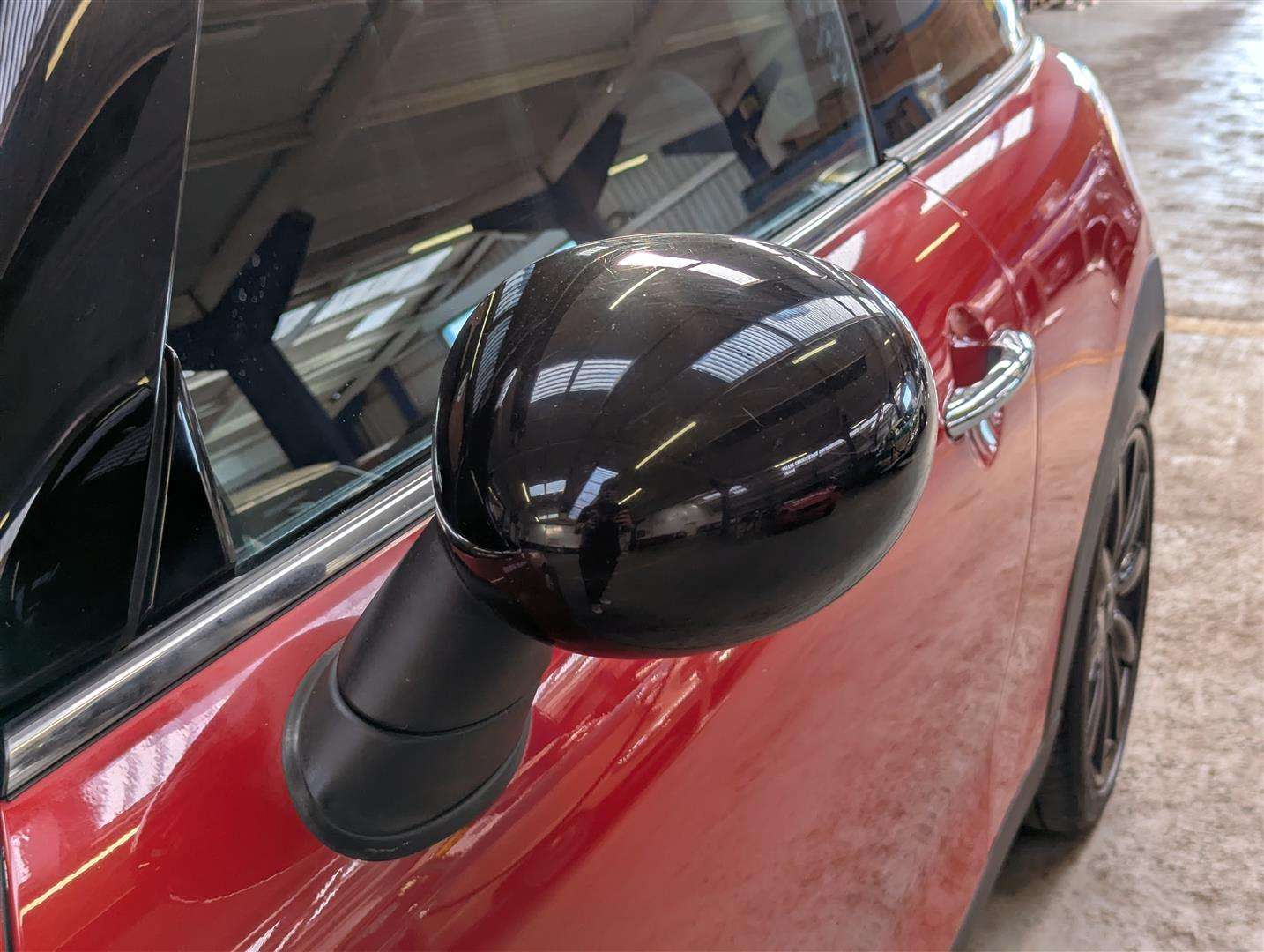 <p>2014 MINI COOPER SD</p>