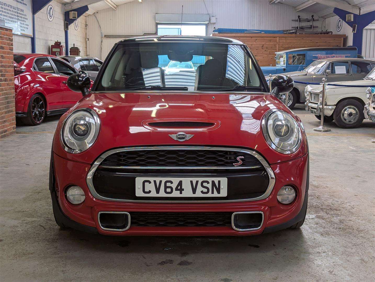 <p>2014 MINI COOPER SD</p>