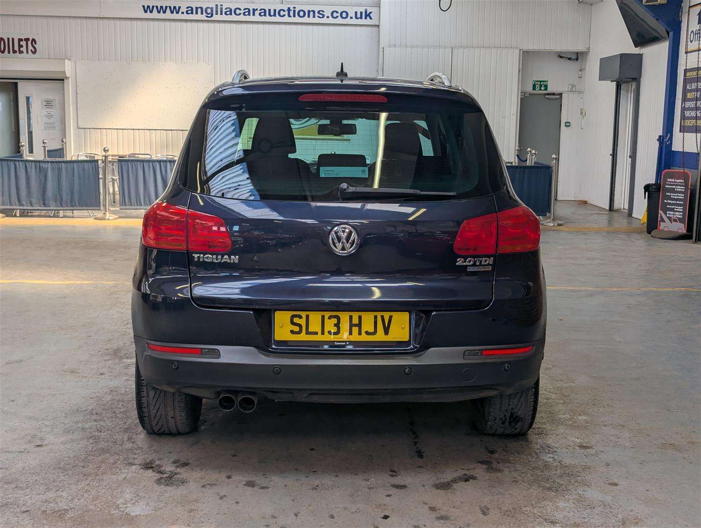<p>2013 VOLKSWAGEN TIGUAN SE TDI BLUEMOTION</p>