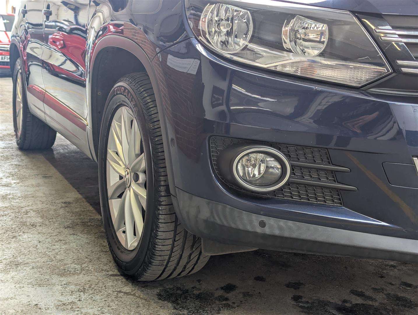 <p>2013 VOLKSWAGEN TIGUAN SE TDI BLUEMOTION</p>