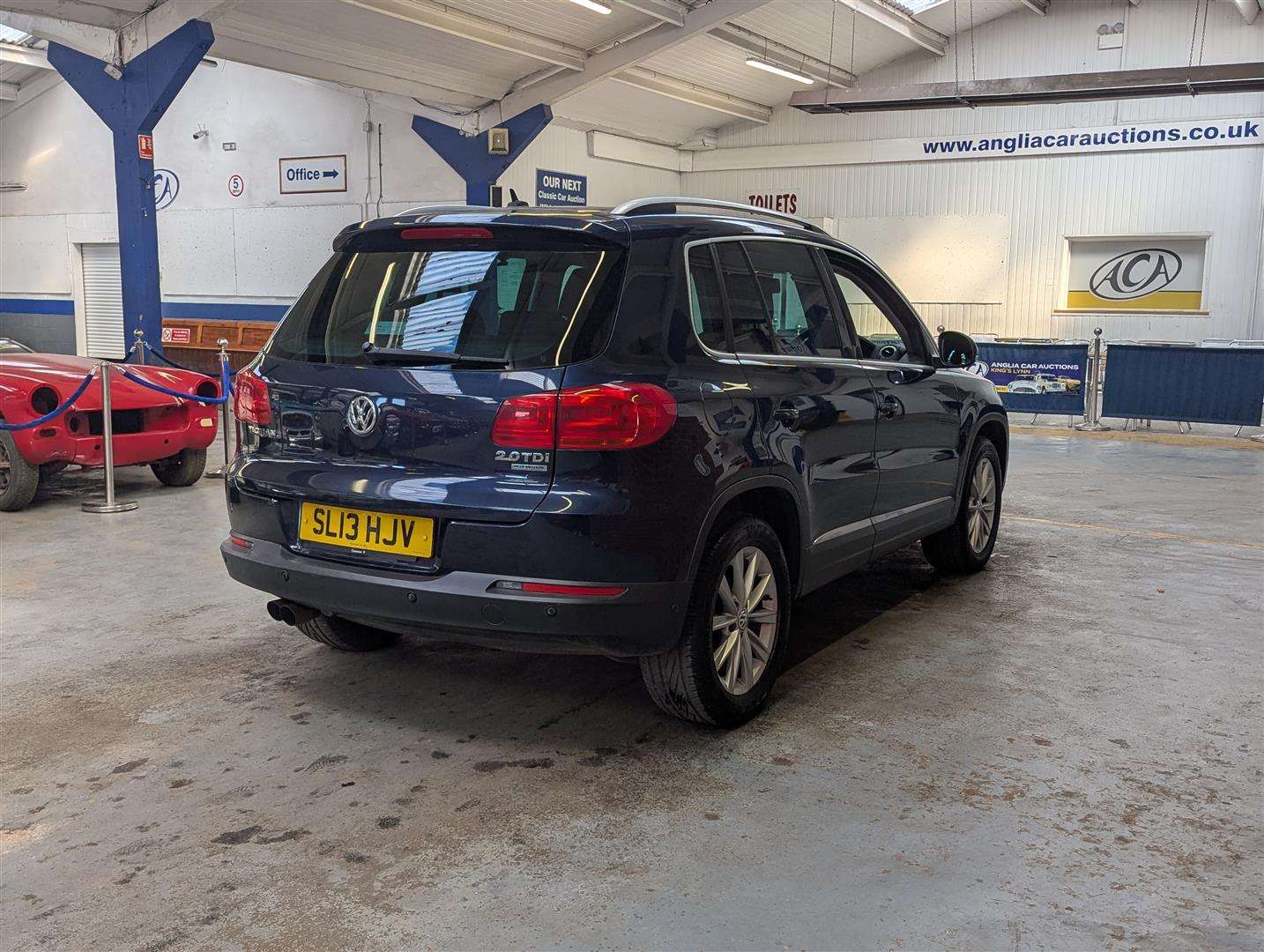 <p>2013 VOLKSWAGEN TIGUAN SE TDI BLUEMOTION</p>