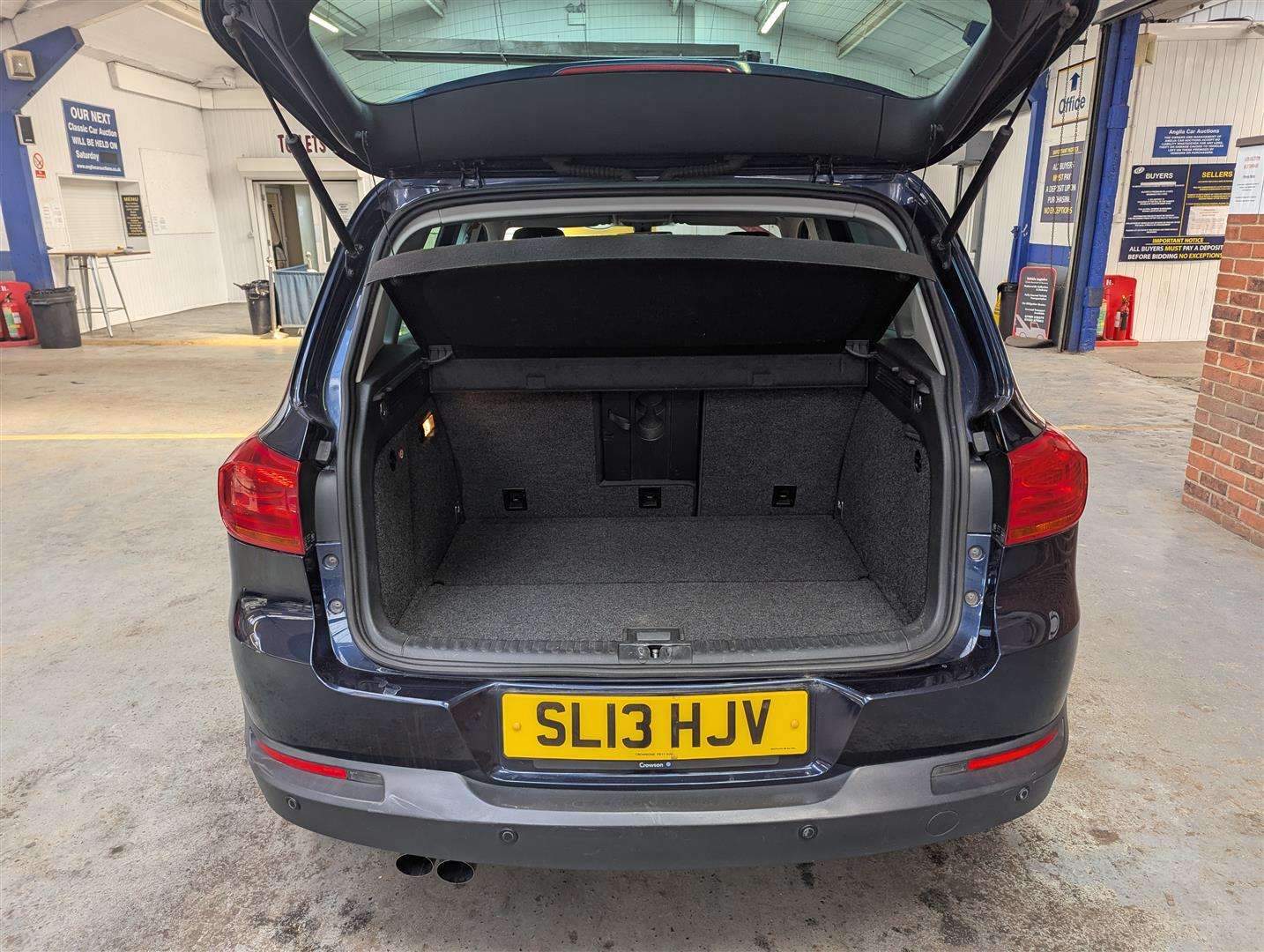<p>2013 VOLKSWAGEN TIGUAN SE TDI BLUEMOTION</p>
