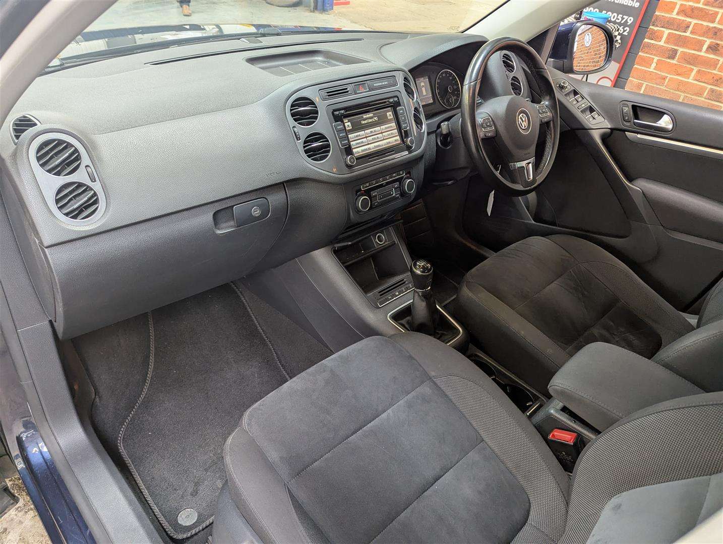 <p>2013 VOLKSWAGEN TIGUAN SE TDI BLUEMOTION</p>