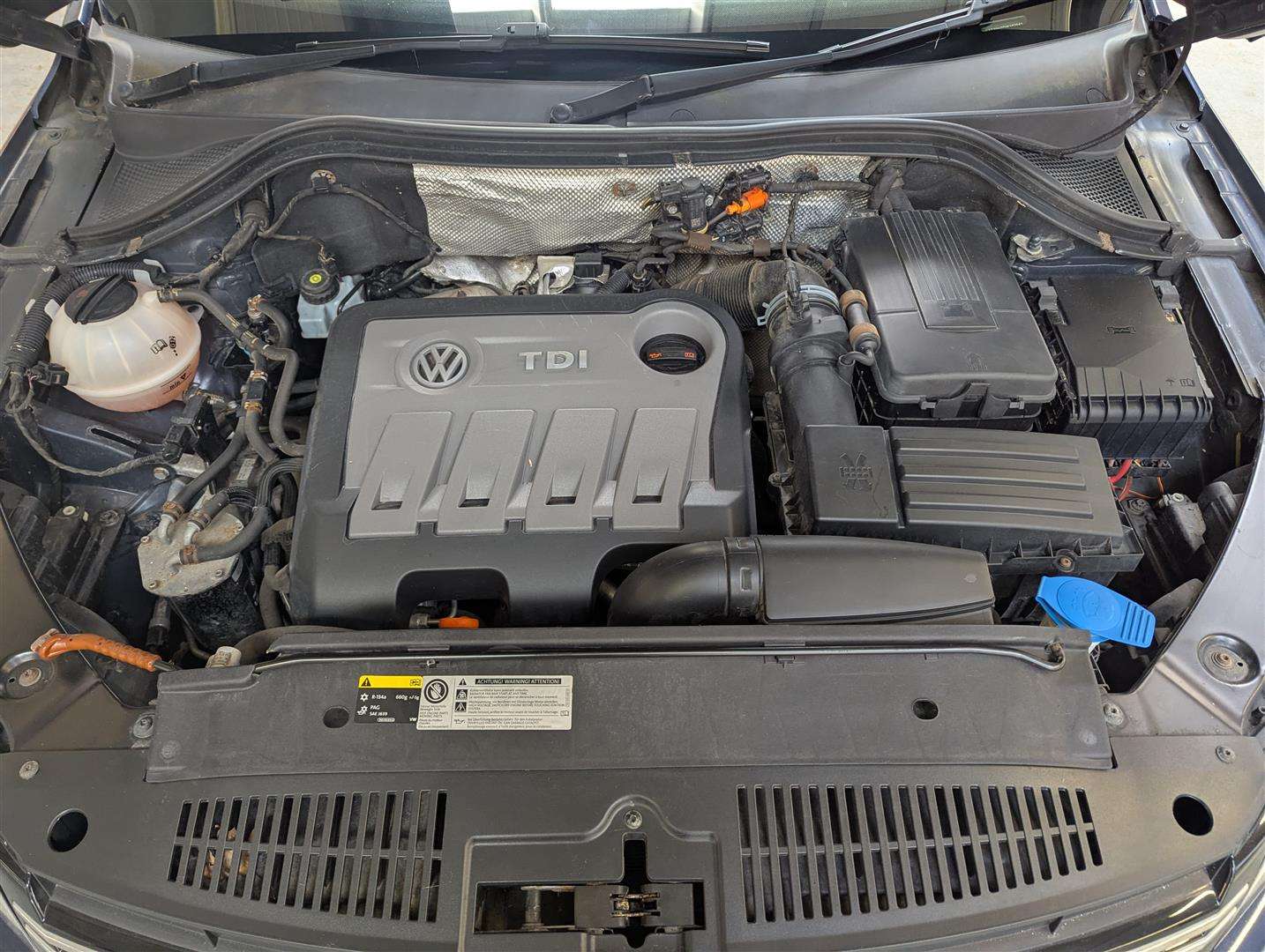 <p>2013 VOLKSWAGEN TIGUAN SE TDI BLUEMOTION</p>