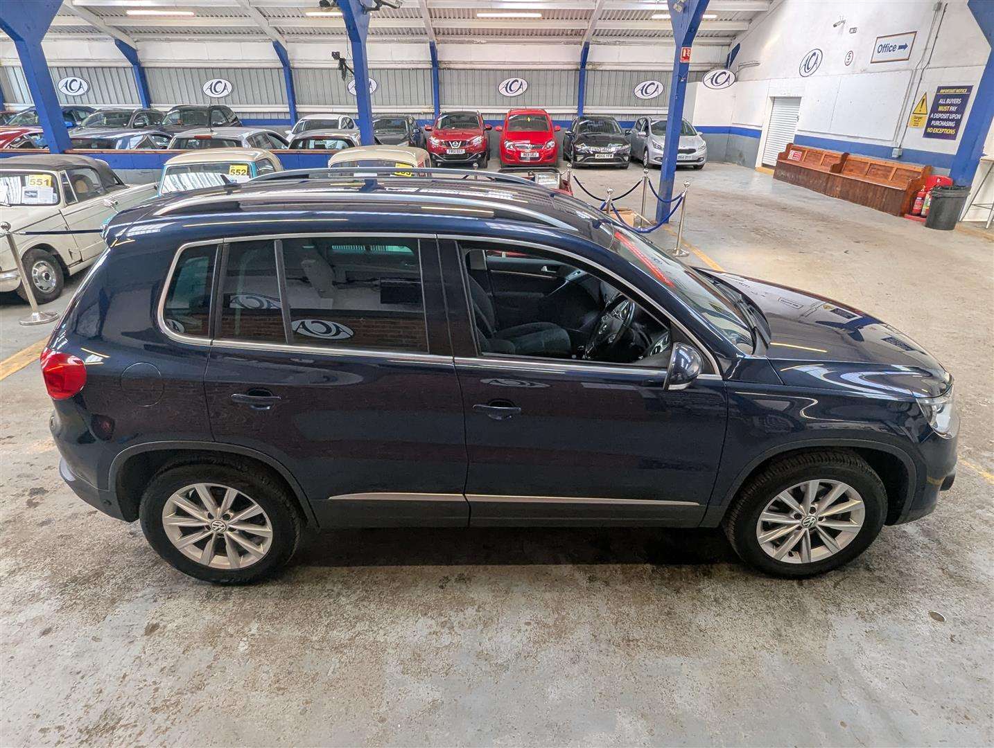 <p>2013 VOLKSWAGEN TIGUAN SE TDI BLUEMOTION</p>