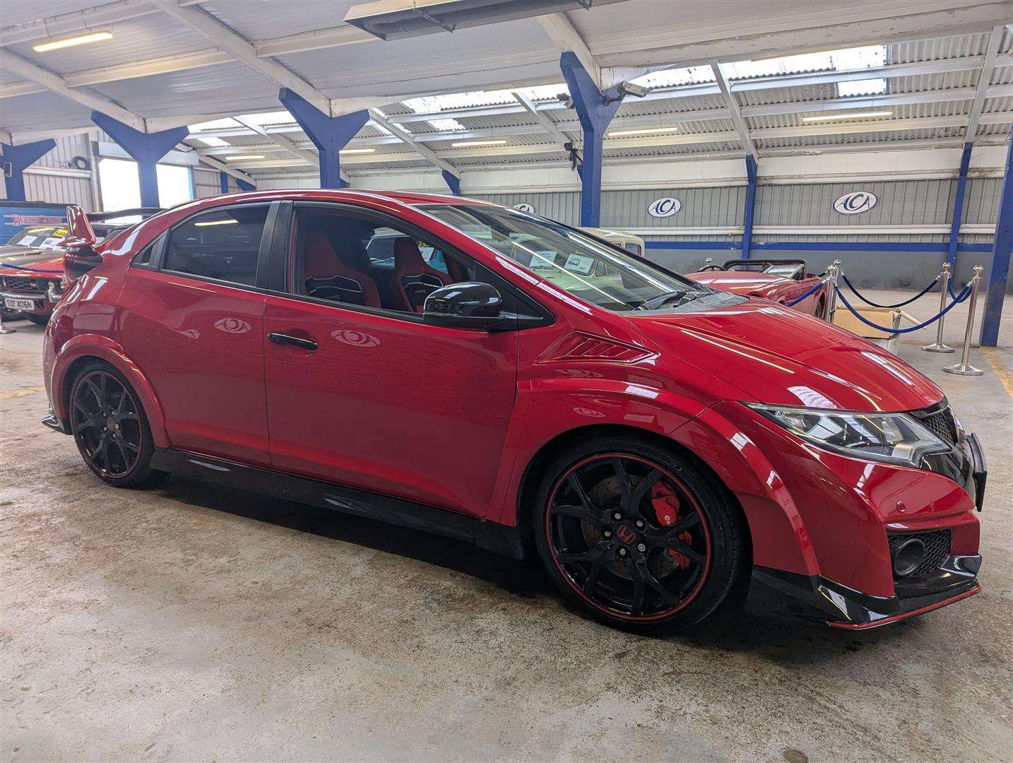 <p>2015 HONDA CIVIC GT TYPE R I-VTEC - ONLY 14,000 MILES.</p>