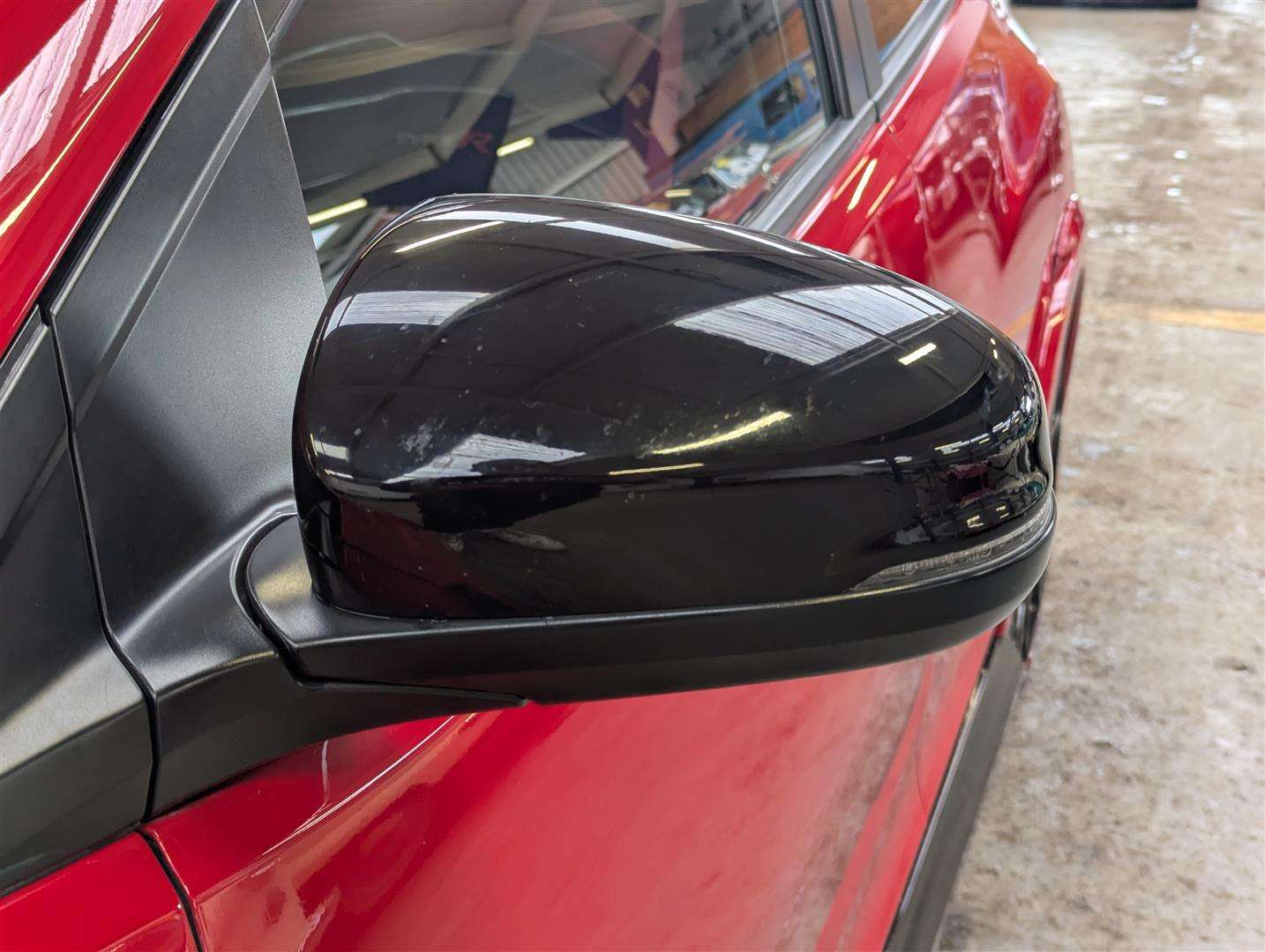 <p>2015 HONDA CIVIC GT TYPE R I-VTEC - ONLY 14,000 MILES.</p>