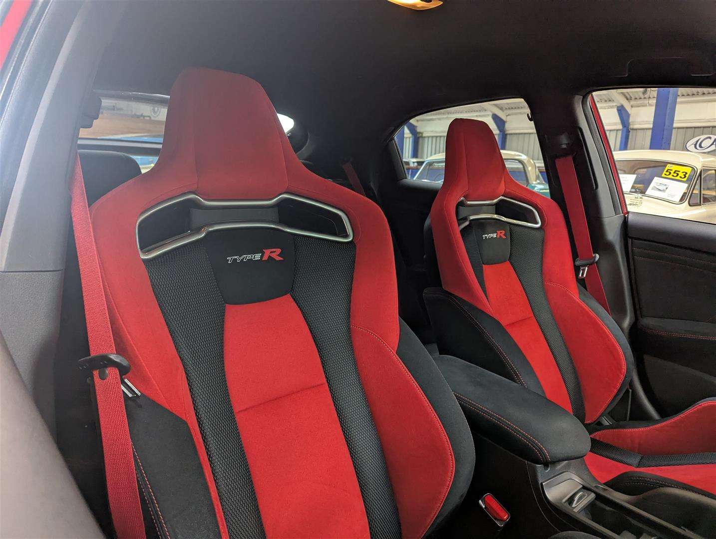 <p>2015 HONDA CIVIC GT TYPE R I-VTEC - ONLY 14,000 MILES.</p>