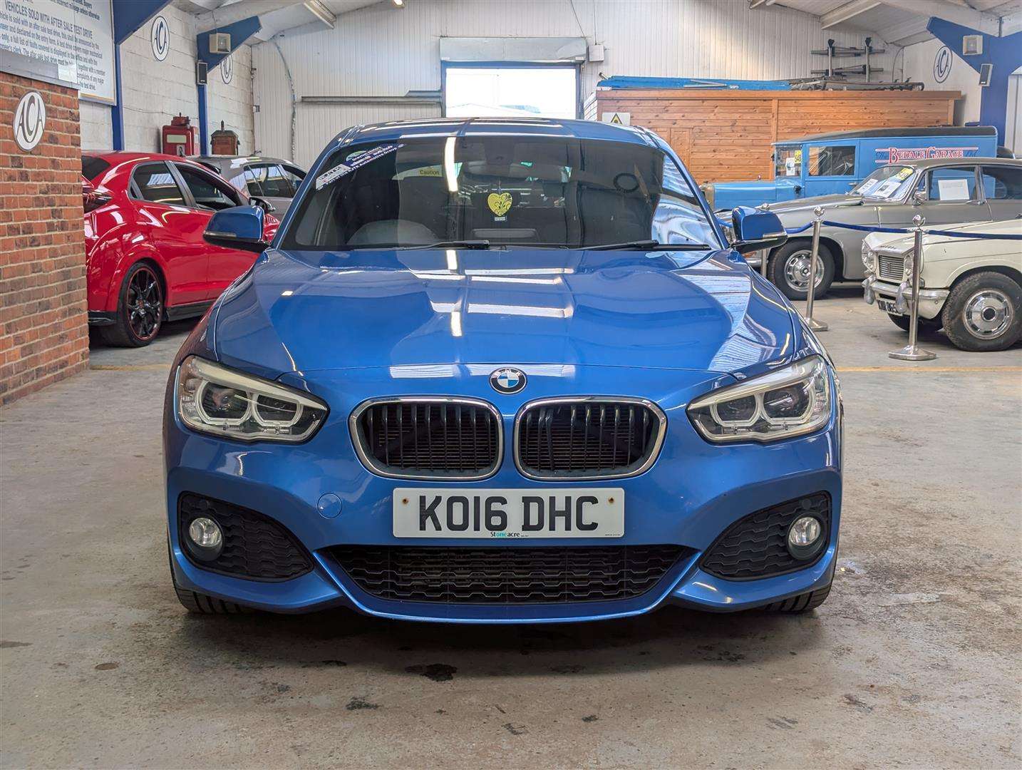 <p>2016 BMW 120D M SPORT</p>