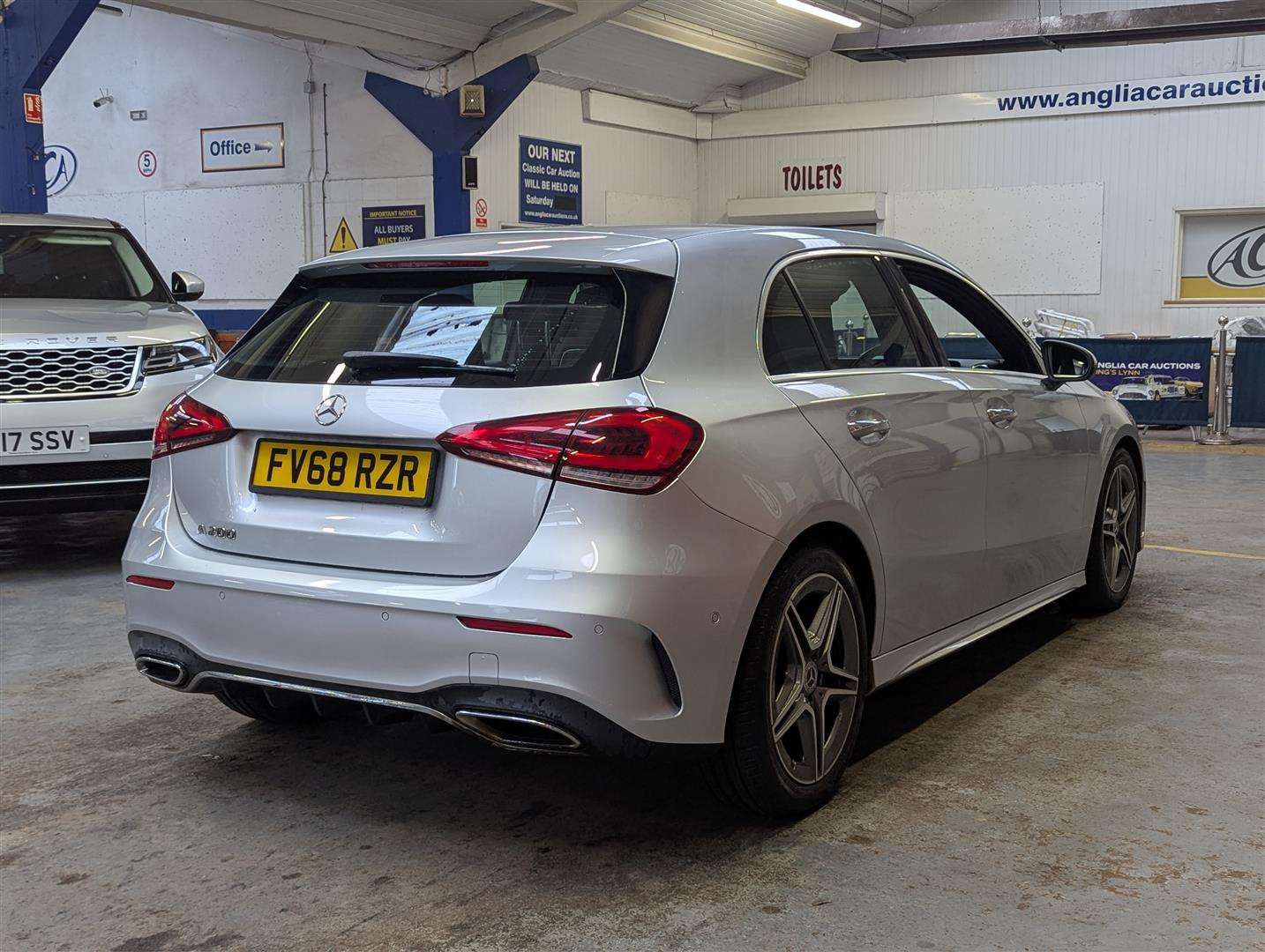 <p>2018 MERCEDES-BENZ A 200 AMG LINE PREMIUM AUTO</p>