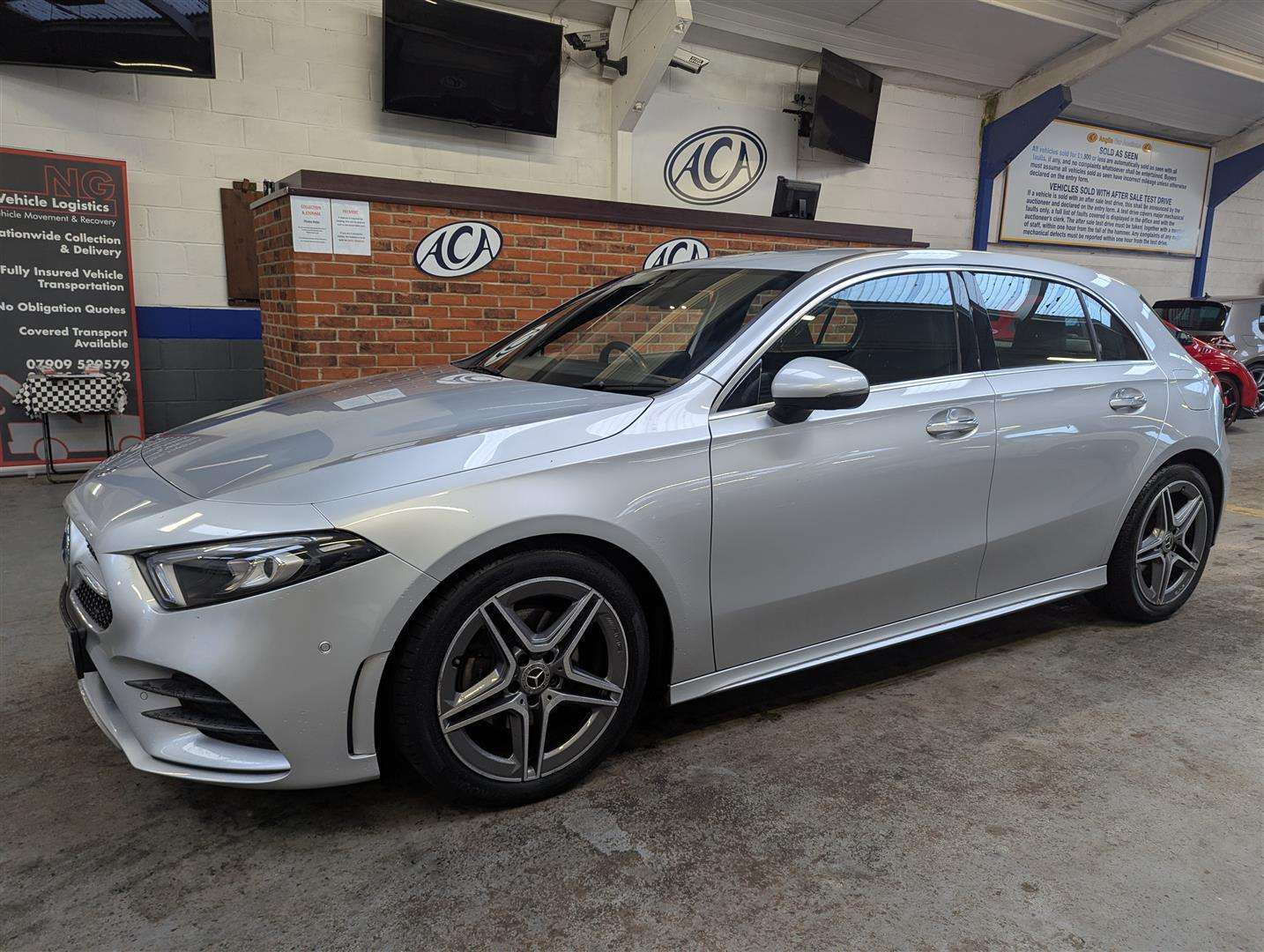 <p>2018 MERCEDES-BENZ A 200 AMG LINE PREMIUM AUTO</p>