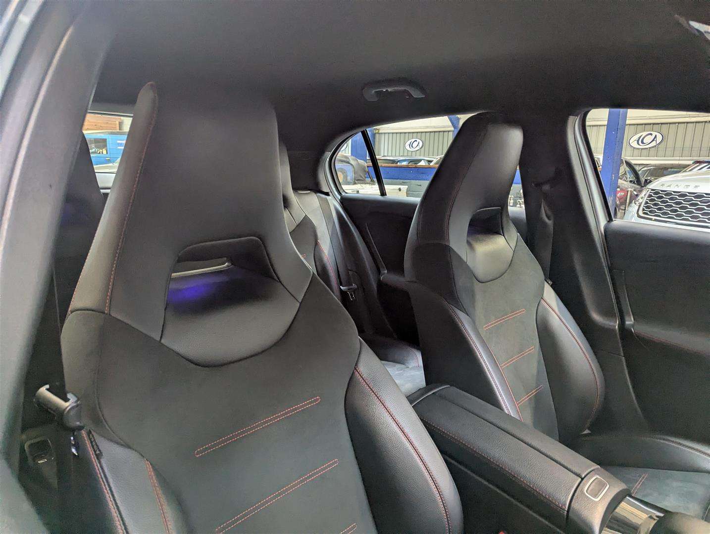 <p>2018 MERCEDES-BENZ A 200 AMG LINE PREMIUM AUTO</p>