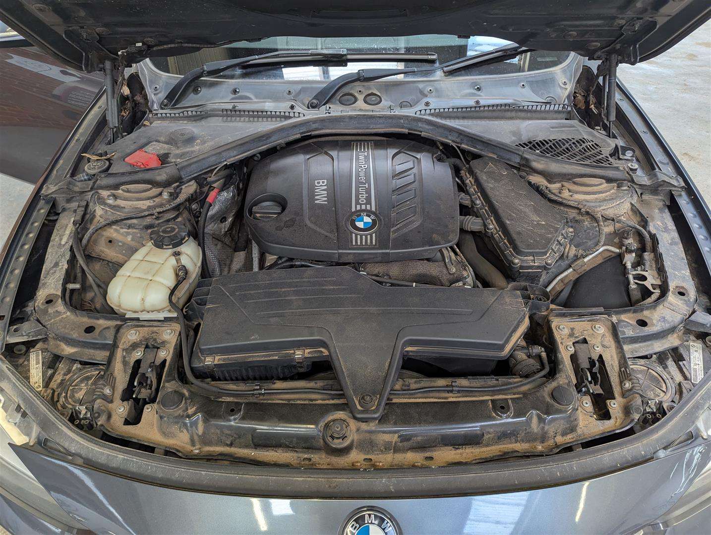 <p>2013 BMW 320D SE TOURING</p>