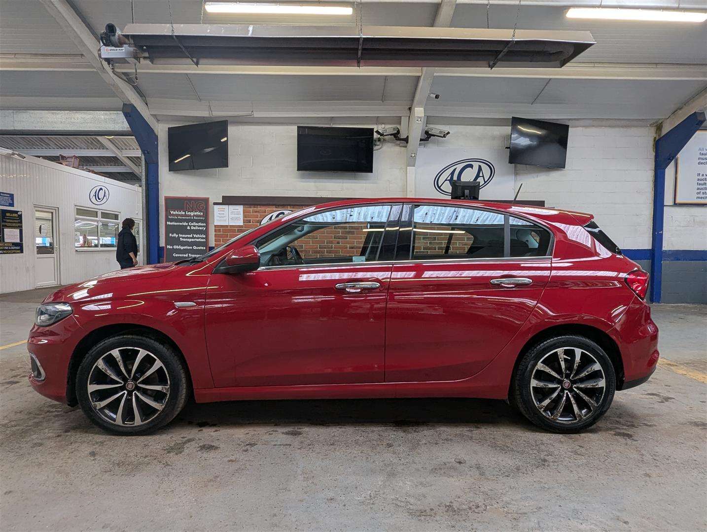 <p>2017 FIAT TIPO LOUNGE MULITJET</p>