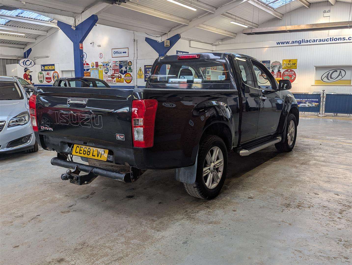 <p>2018 ISUZU D-MAX YUKON</p>