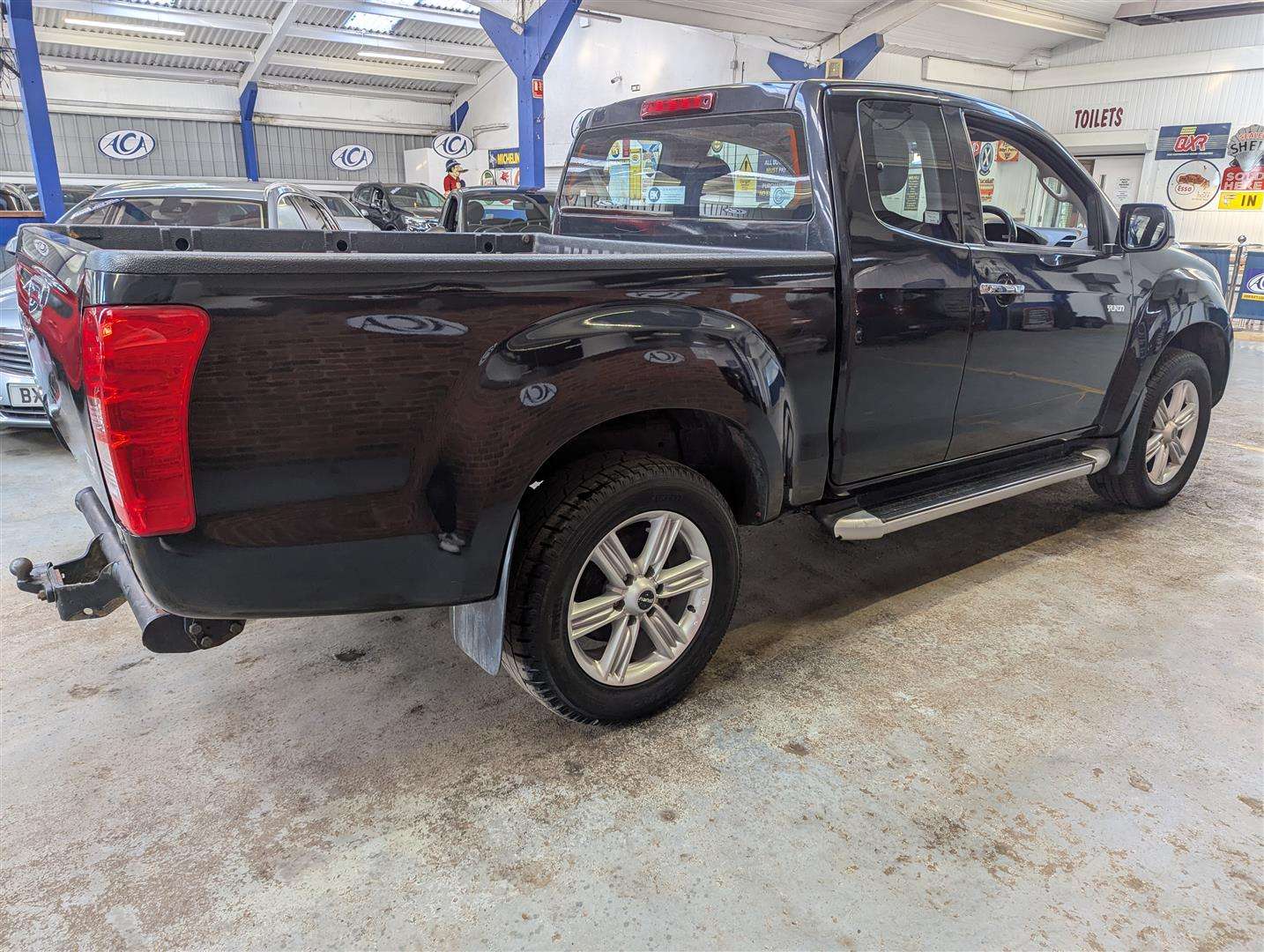 <p>2018 ISUZU D-MAX YUKON</p>