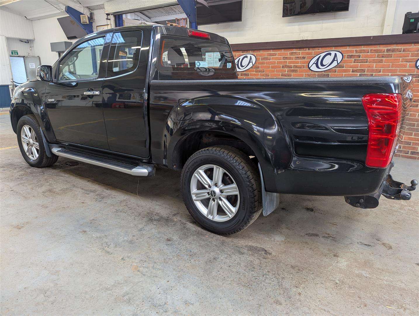 <p>2018 ISUZU D-MAX YUKON</p>