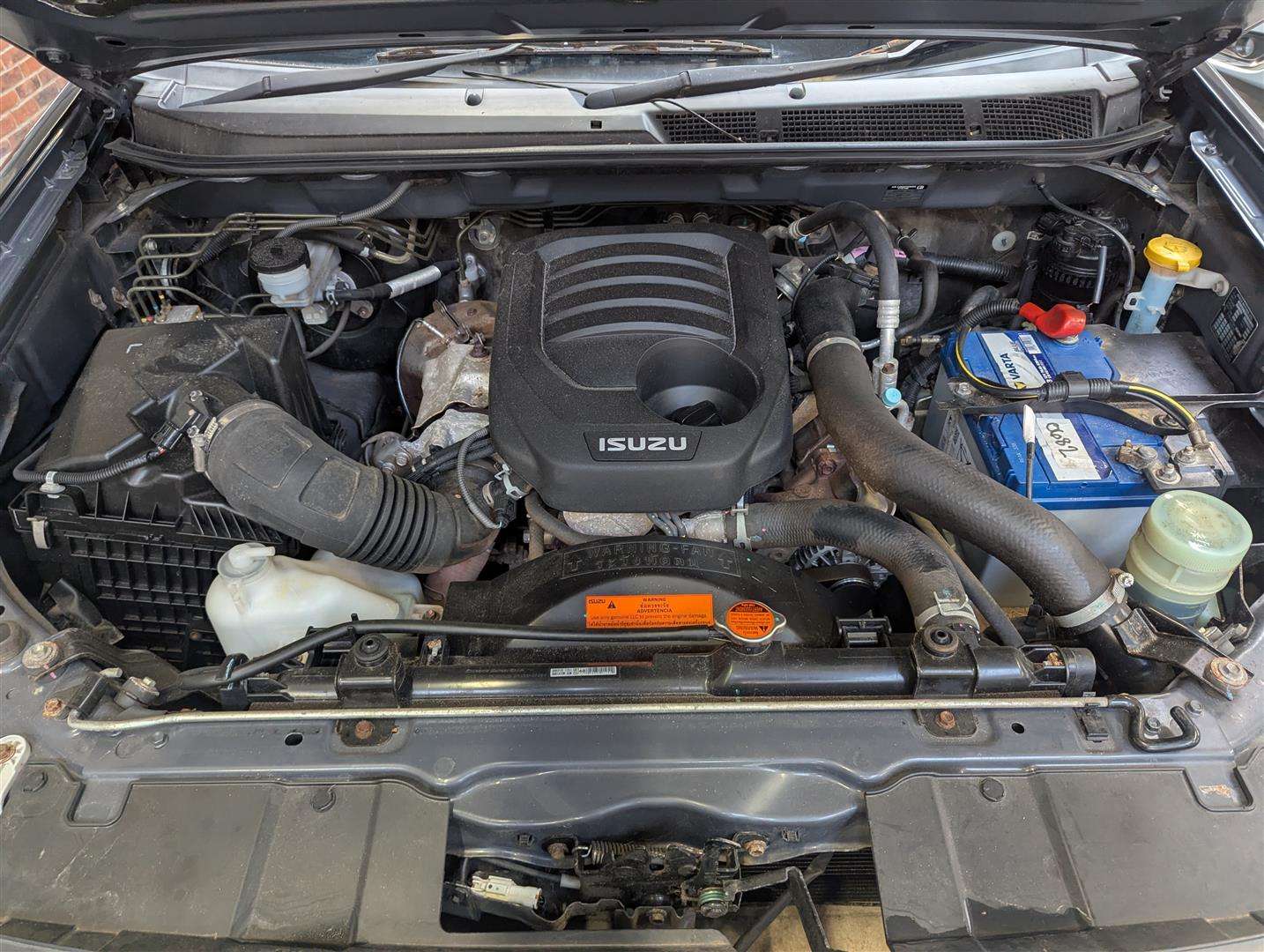 <p>2018 ISUZU D-MAX YUKON</p>