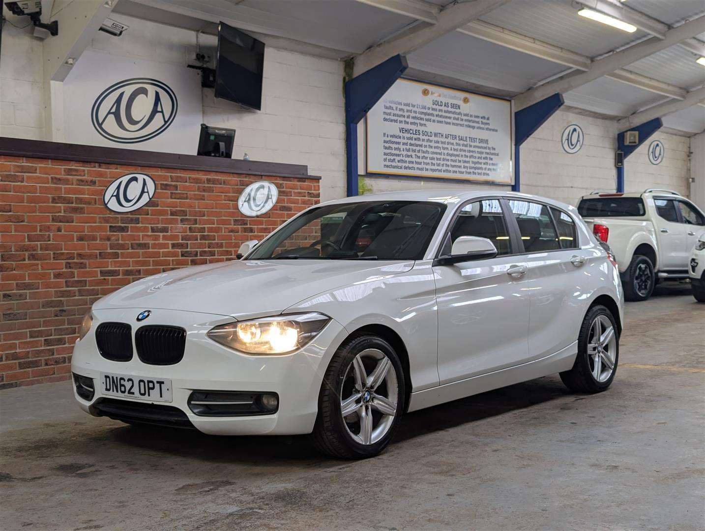<p>2012 BMW 116D SPORT</p>
