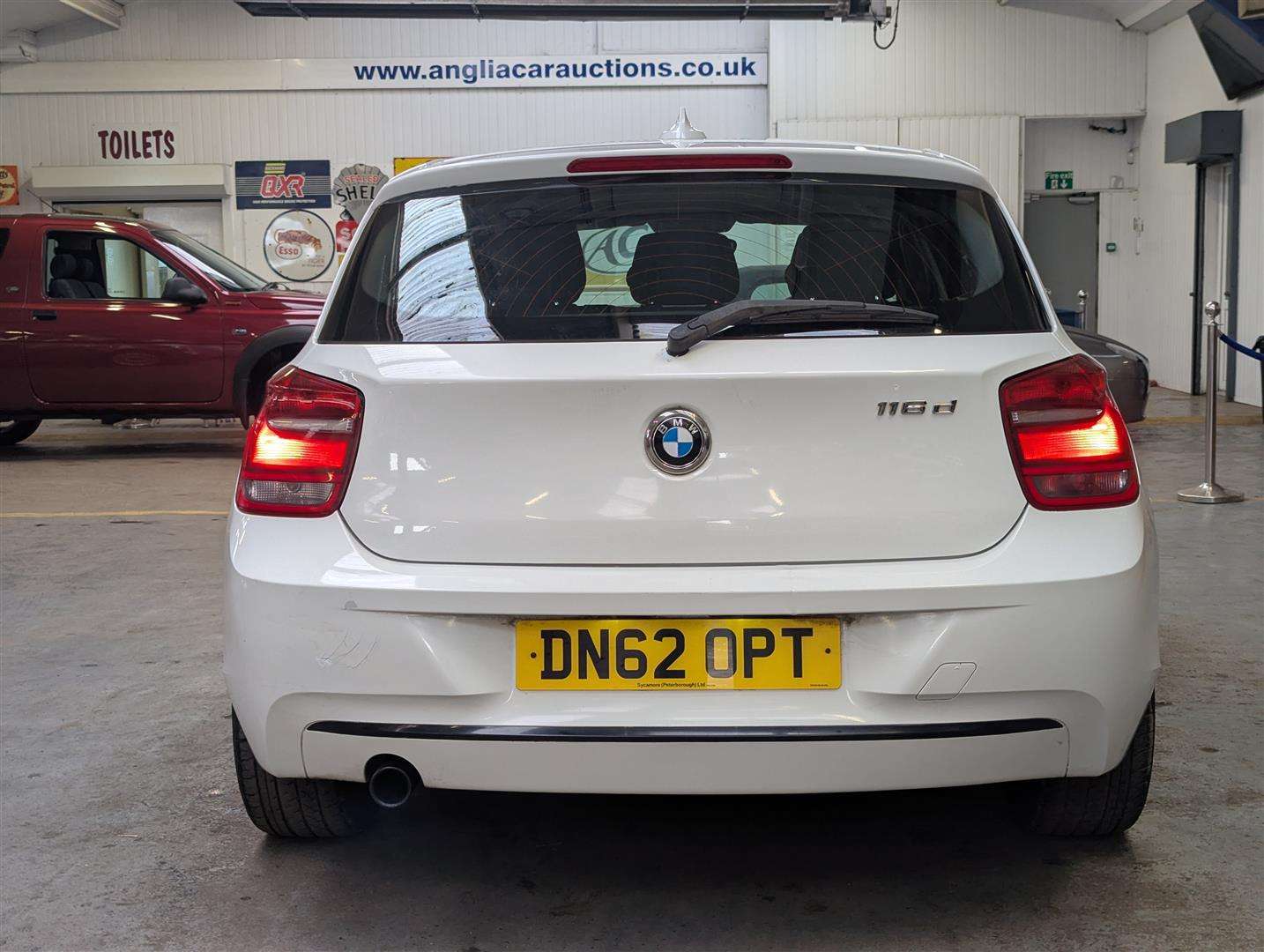 <p>2012 BMW 116D SPORT</p>