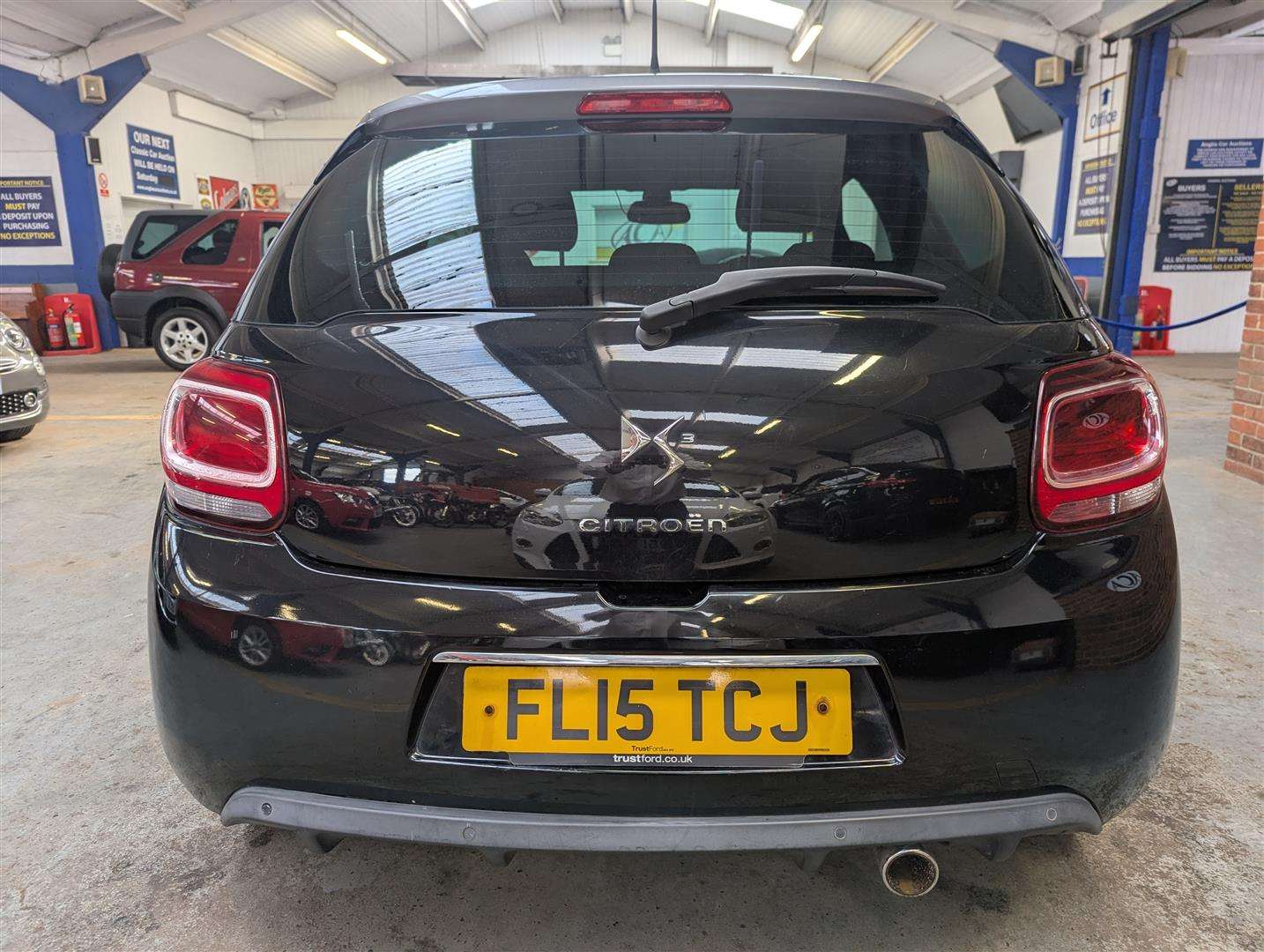 <p>2015 CITROEN DS3 DSTYLE + PURETECH S/S</p>