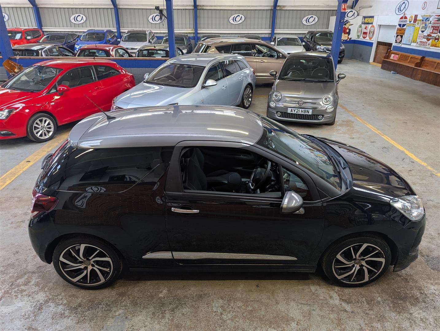 <p>2015 CITROEN DS3 DSTYLE + PURETECH S/S</p>