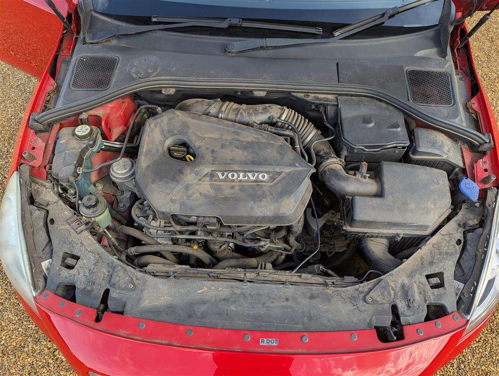 <p>2012 VOLVO V60 SE T3</p>