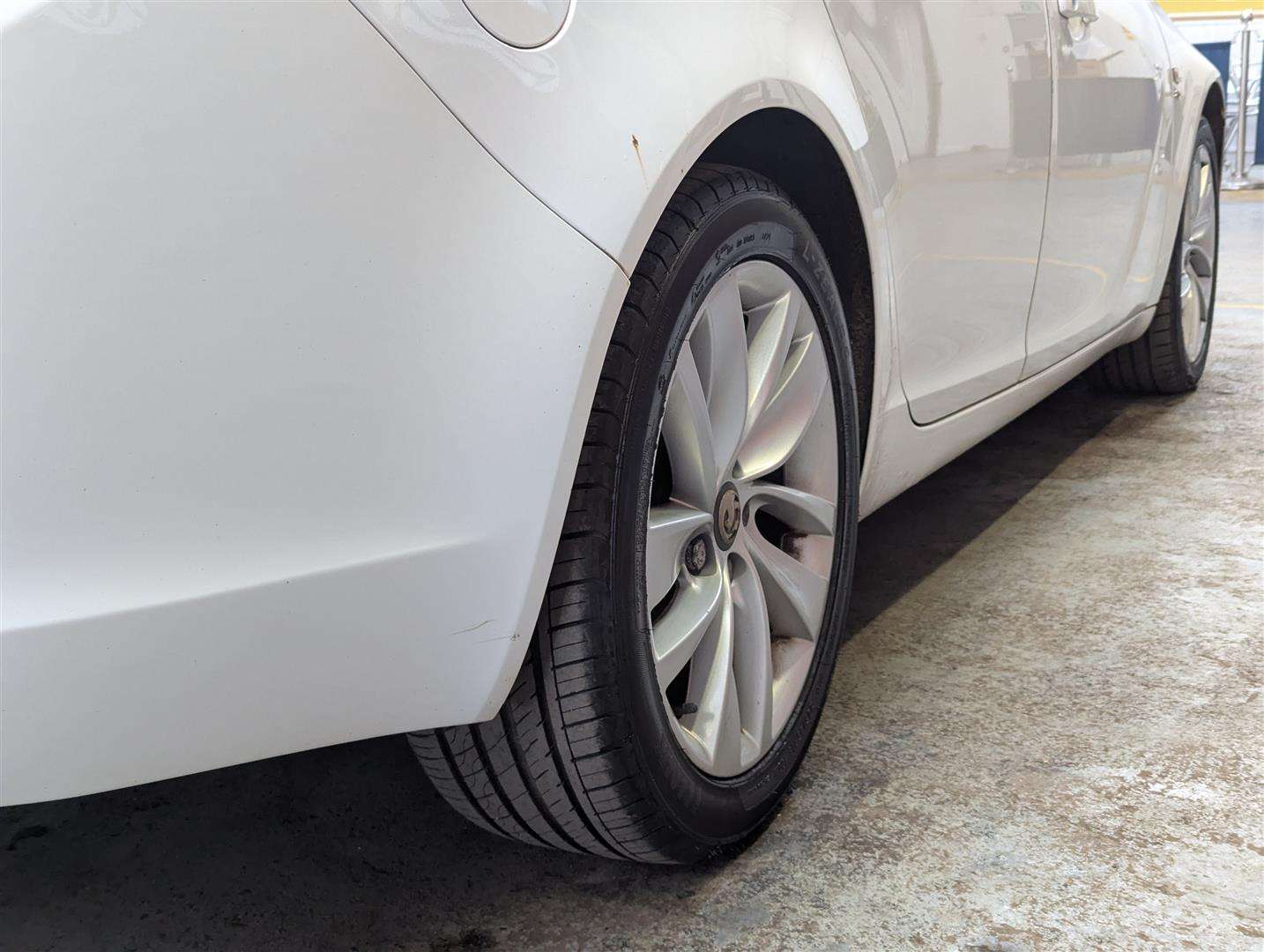 <p>2013 VAUXHALL INSIGNIA SRI CDTI</p>