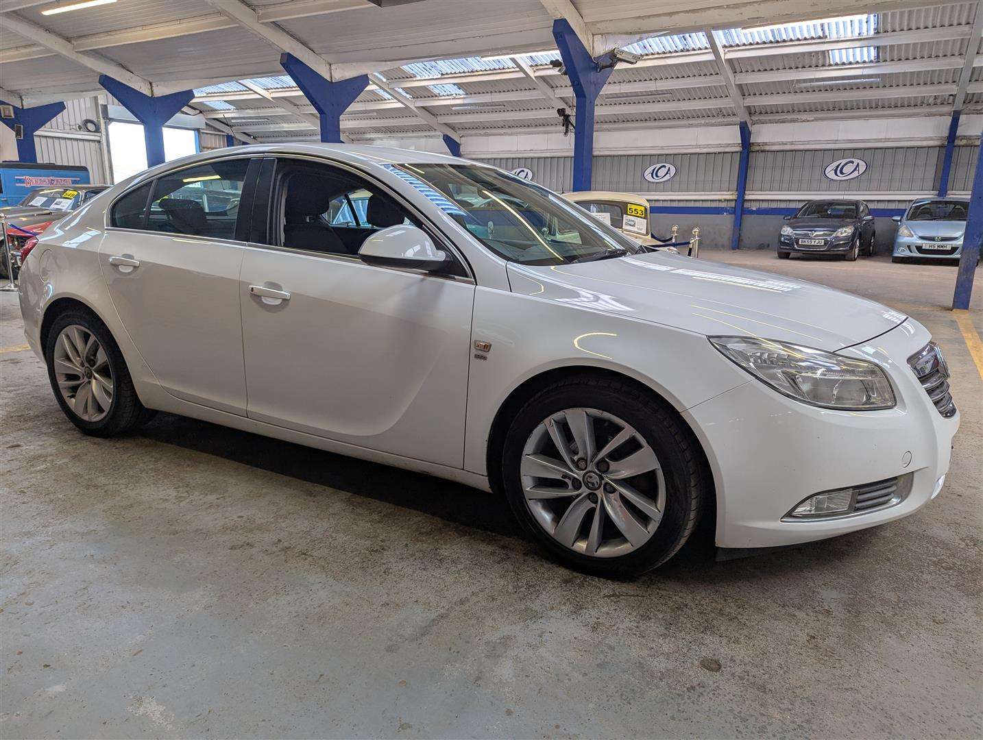 <p>2013 VAUXHALL INSIGNIA SRI CDTI</p>