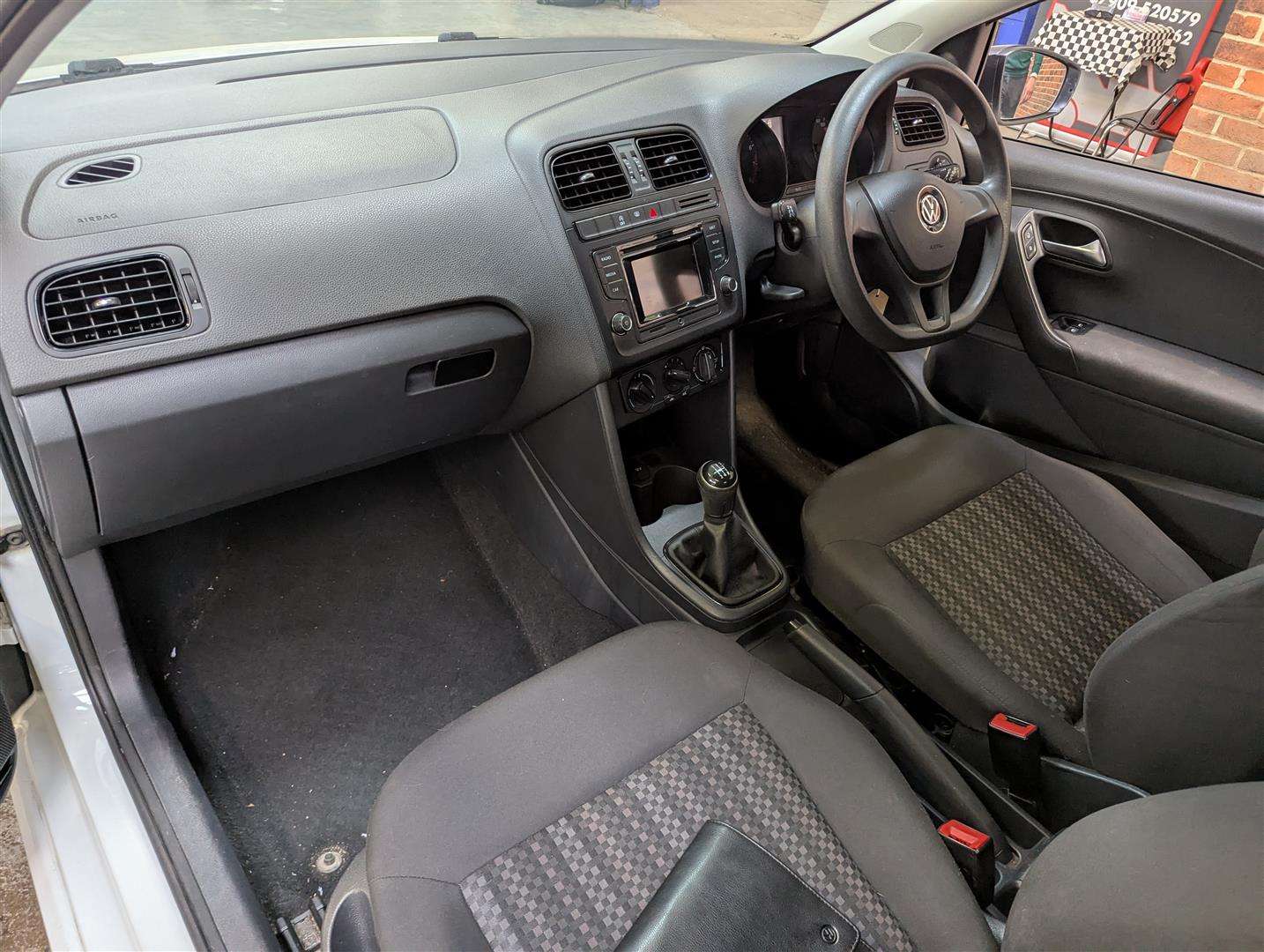 <p>2015 VOLKSWAGEN POLO ** SOLD</p>