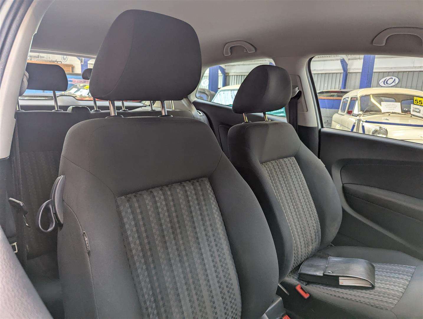 <p>2015 VOLKSWAGEN POLO ** SOLD</p>