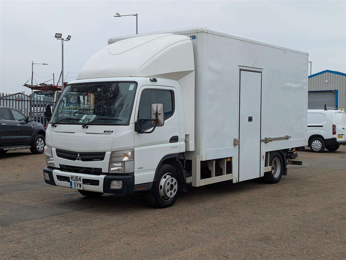 <p>2015 MITSUBISHI FUSO CANTER 7C18 38 AUTO</p>