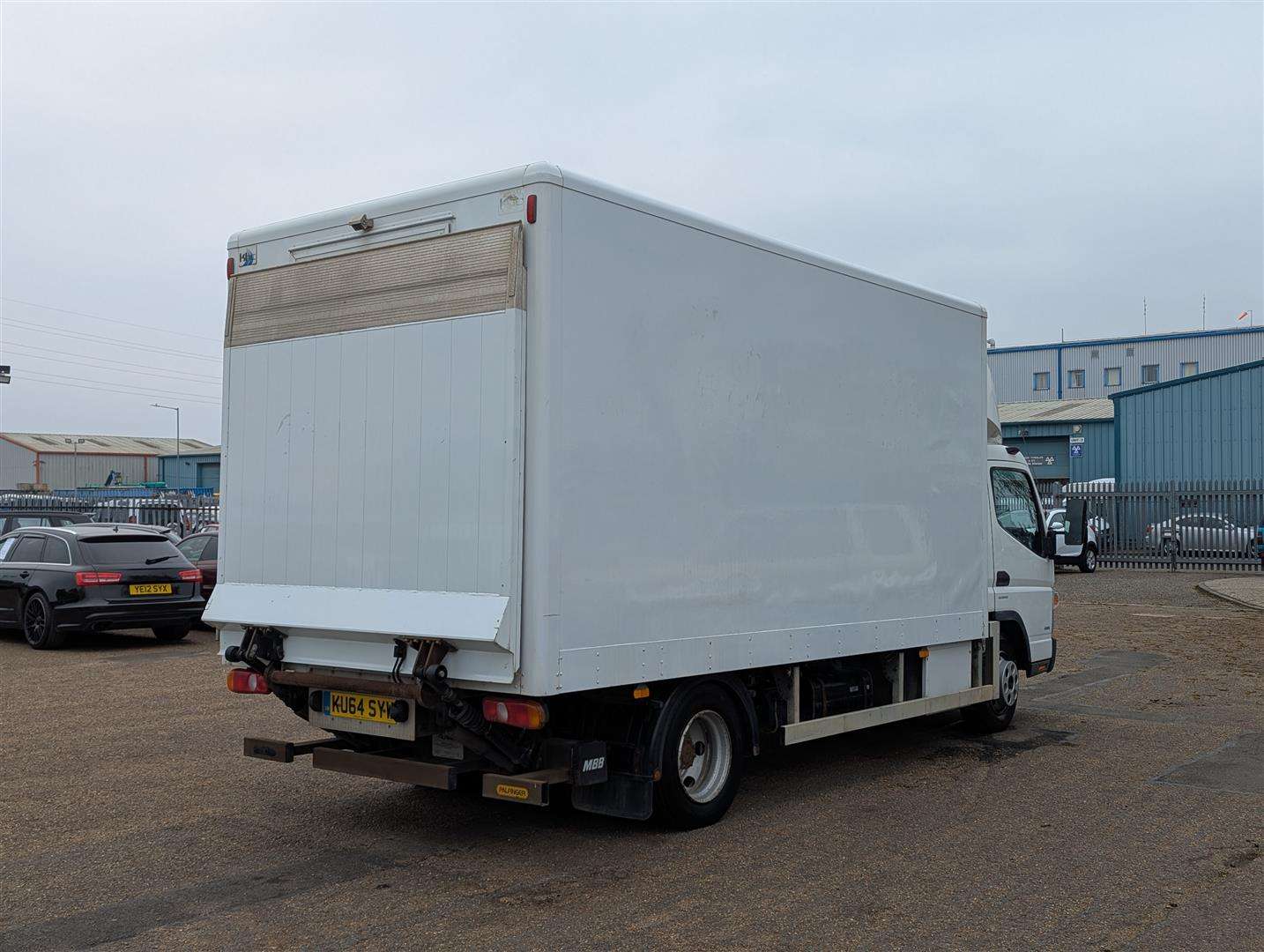 <p>2015 MITSUBISHI FUSO CANTER 7C18 38 AUTO</p>