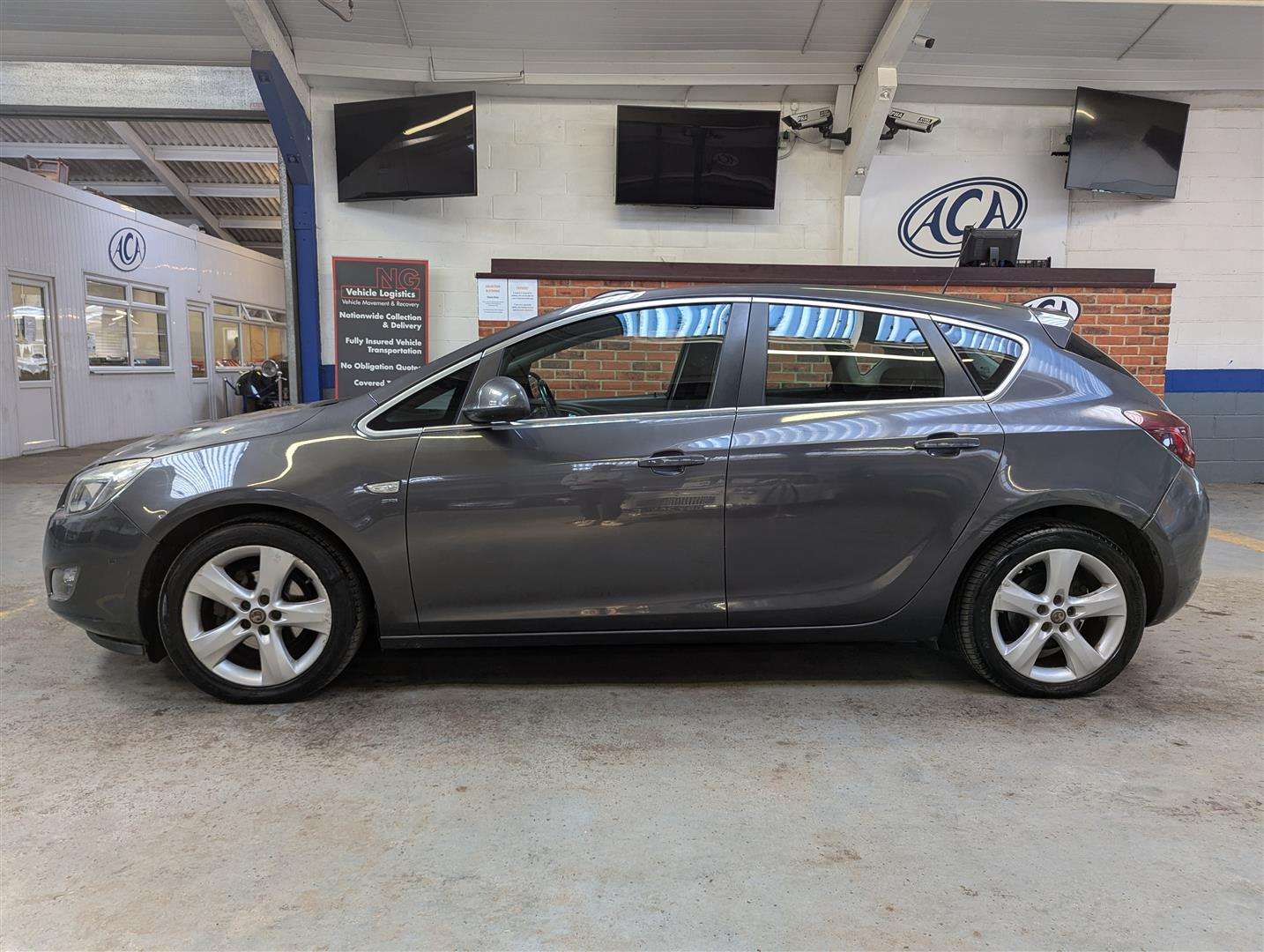 <p>2012 VAUXHALL ASTRA SRI</p>