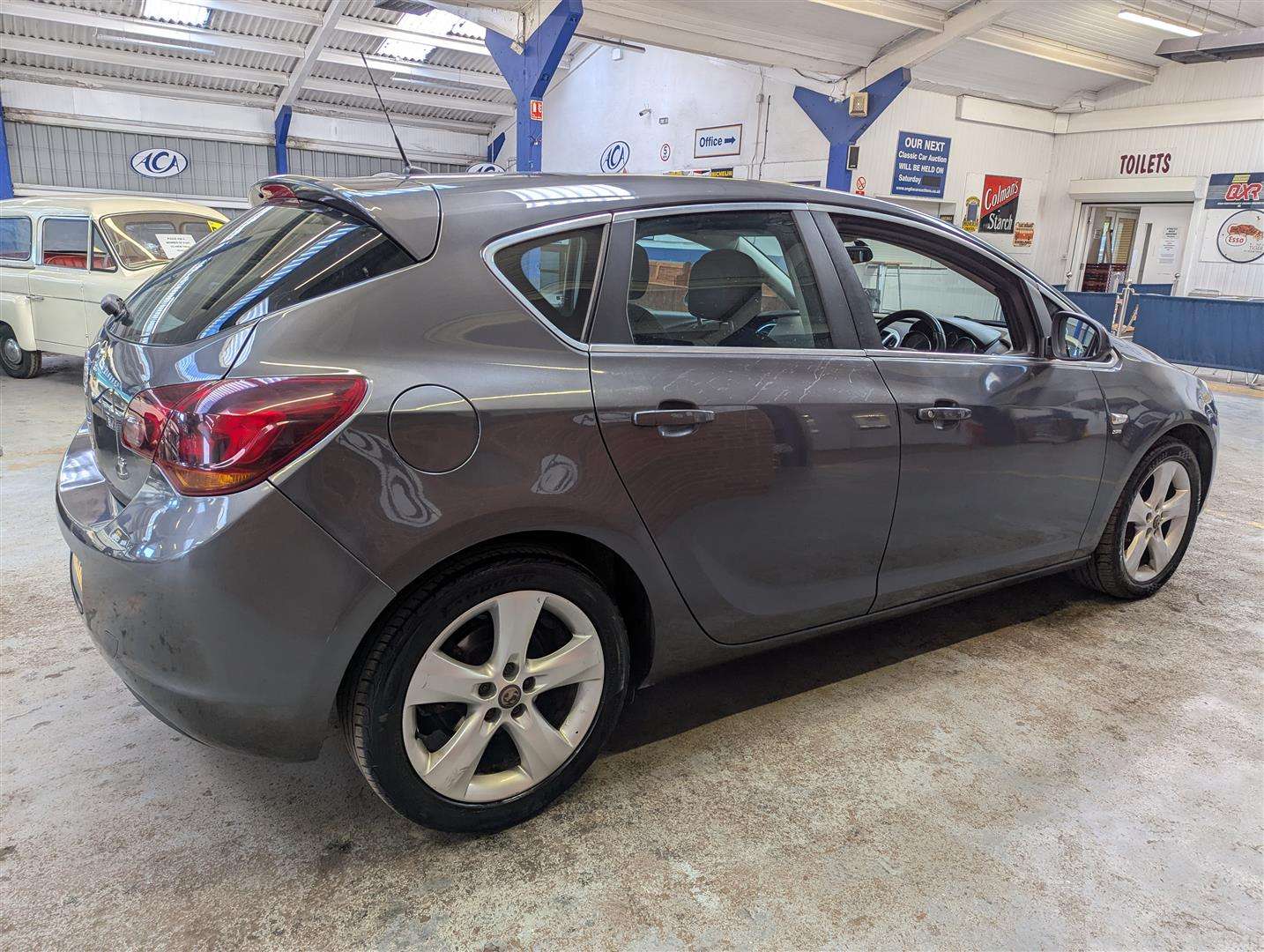 <p>2012 VAUXHALL ASTRA SRI</p>