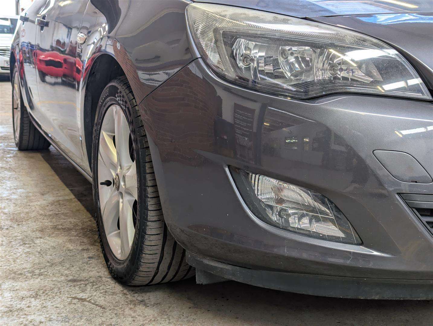 <p>2012 VAUXHALL ASTRA SRI</p>