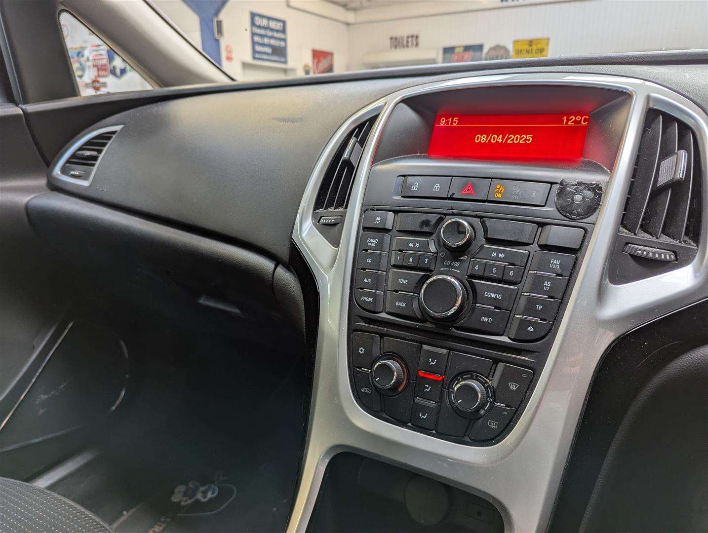 <p>2012 VAUXHALL ASTRA SRI</p>
