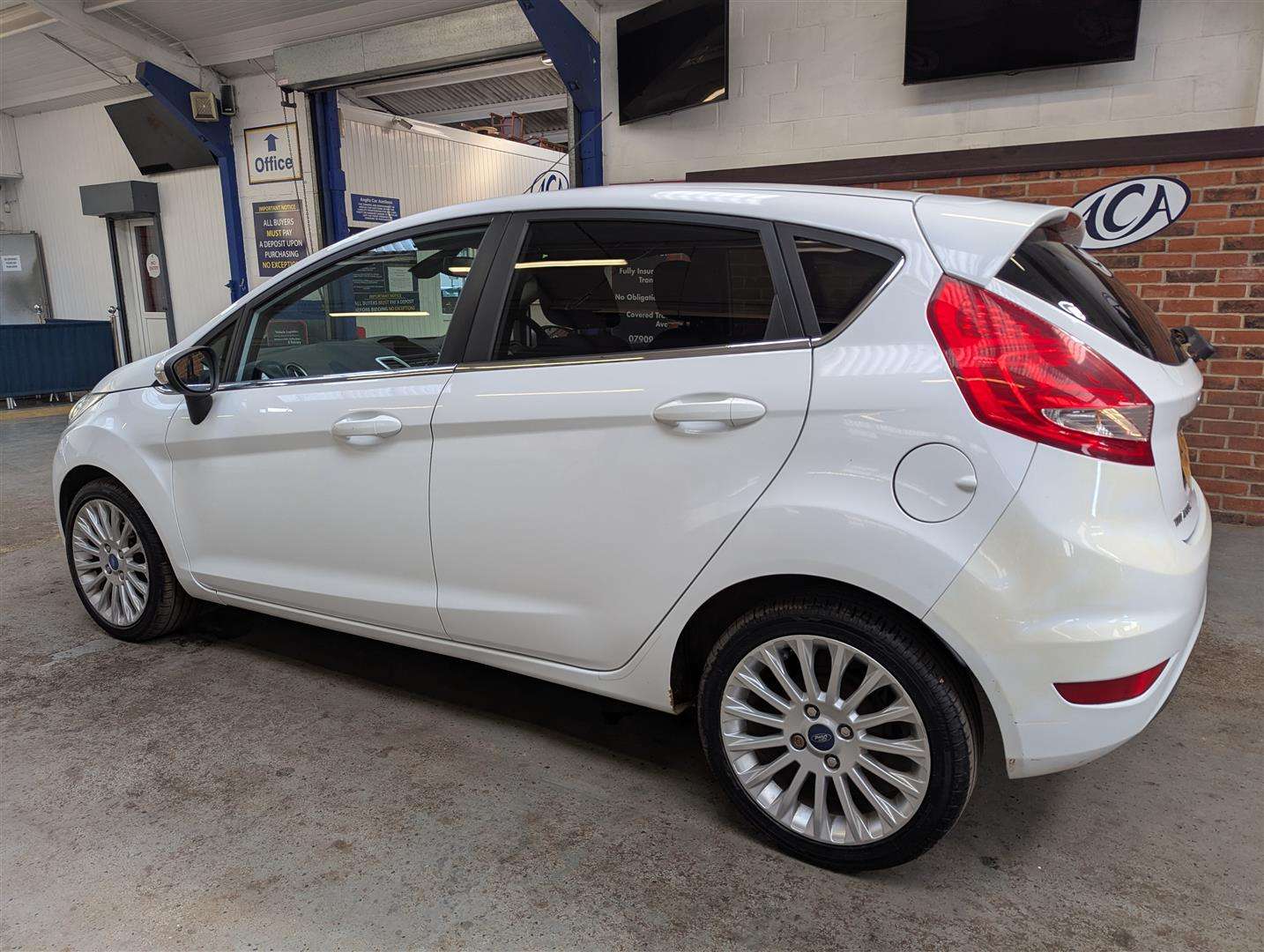 <p>2012 FORD FIESTA TITANIUM</p>