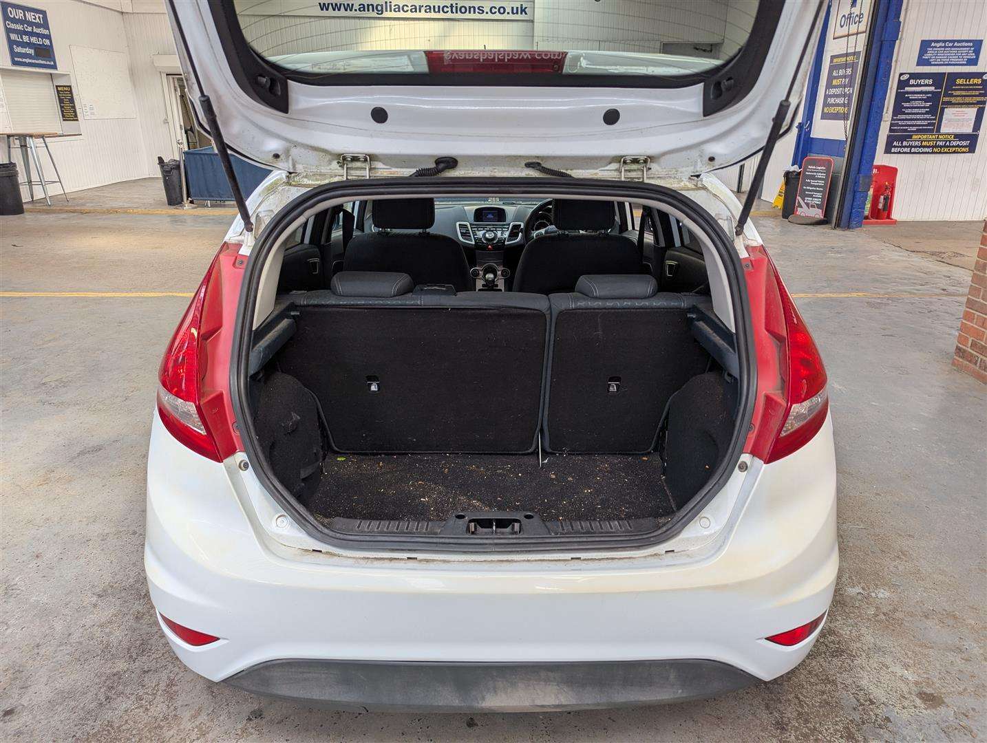 <p>2012 FORD FIESTA TITANIUM</p>