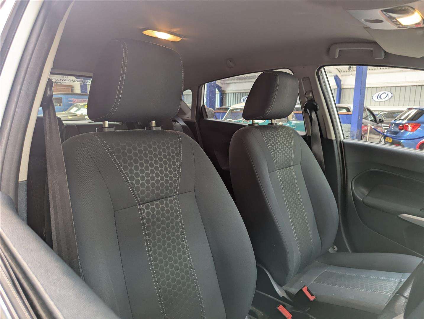 <p>2012 FORD FIESTA TITANIUM</p>