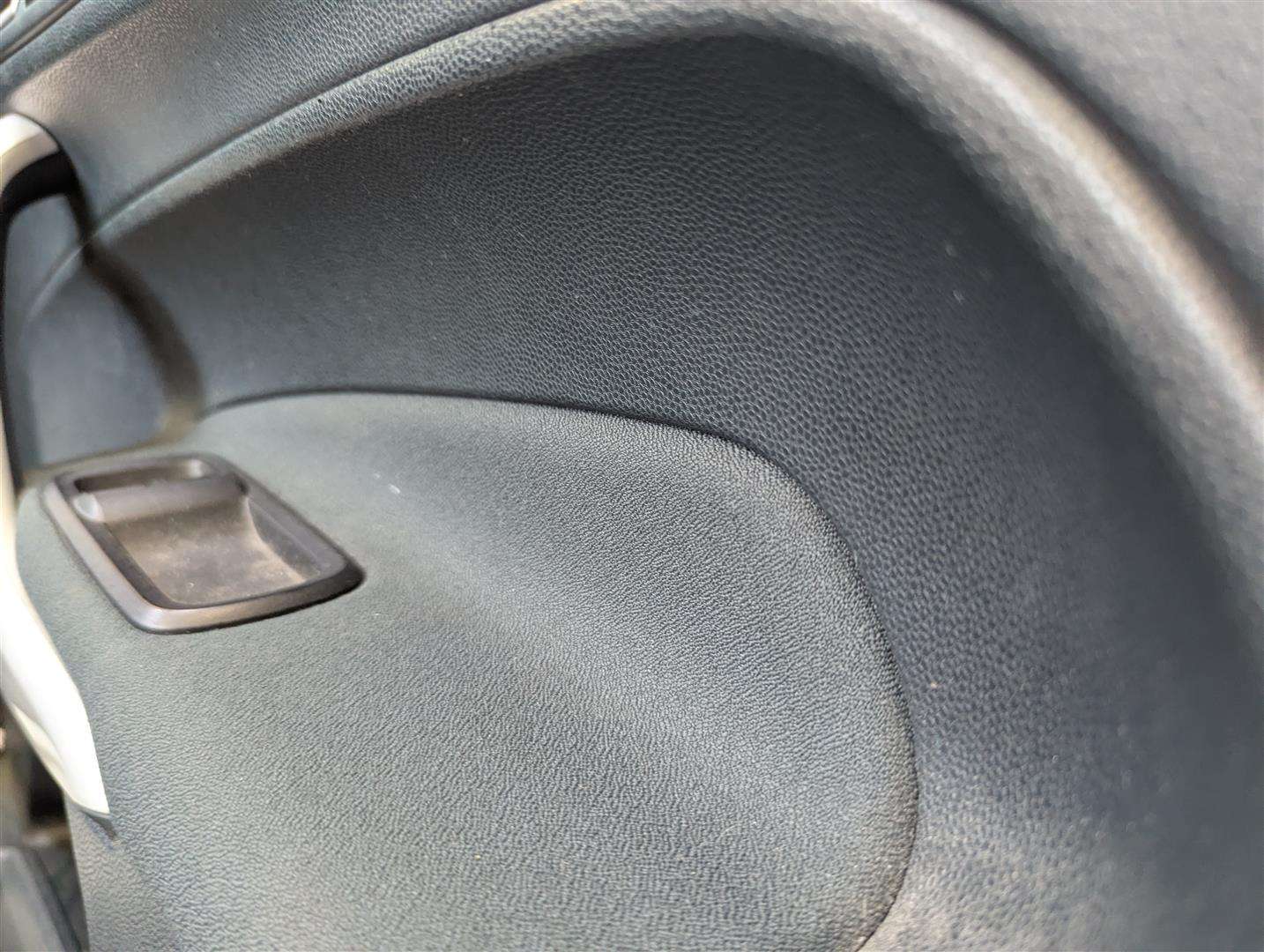 <p>2012 FORD FIESTA TITANIUM</p>