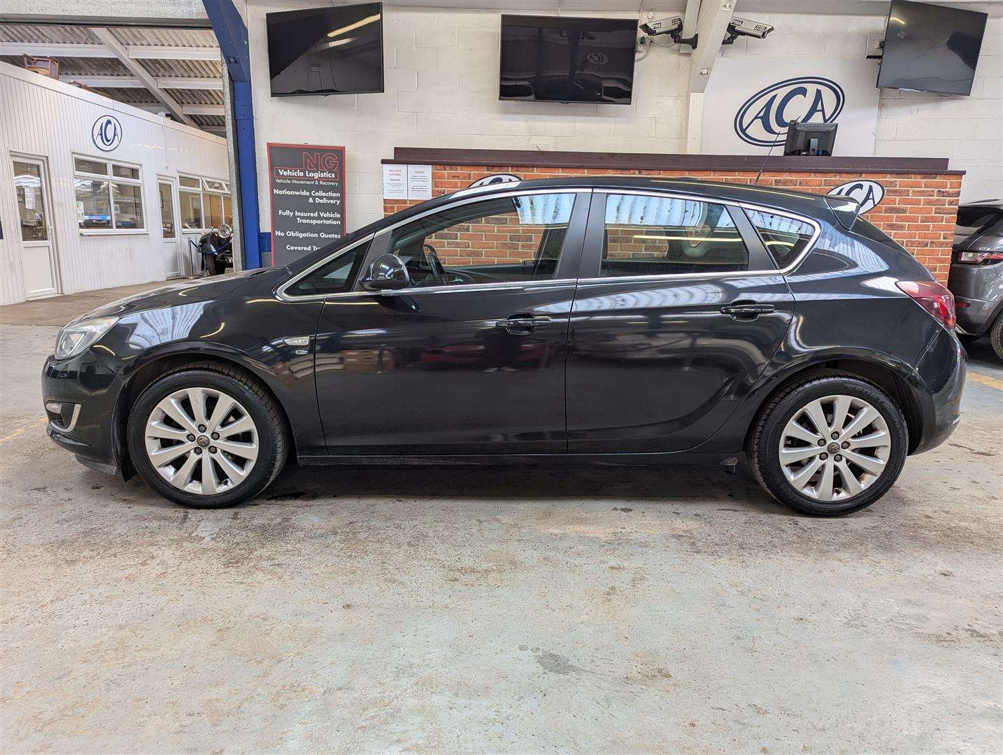 <p>2014 VAUXHALL ASTRA ELITE AUTO</p>